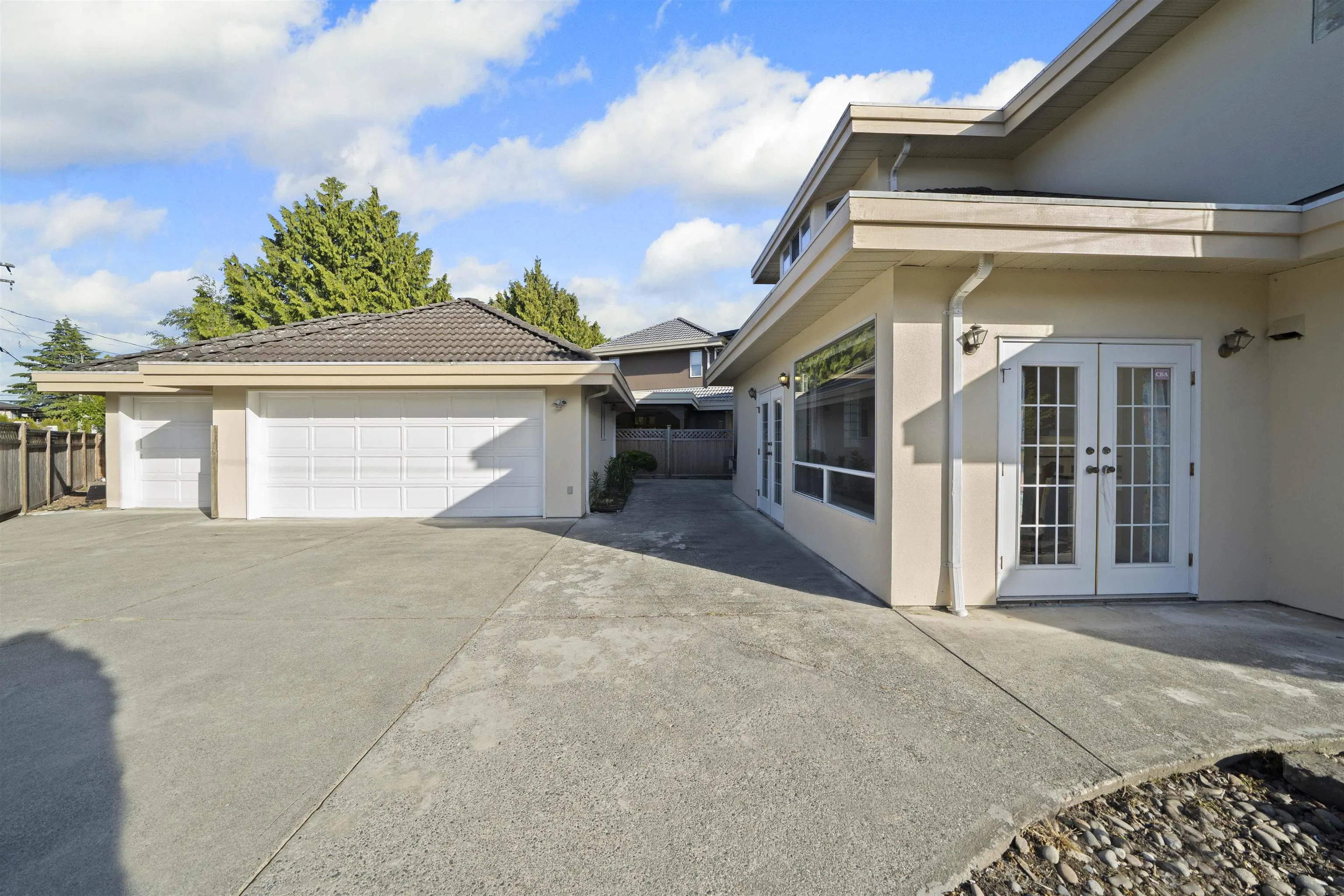 9680 Gilhurst Crescent