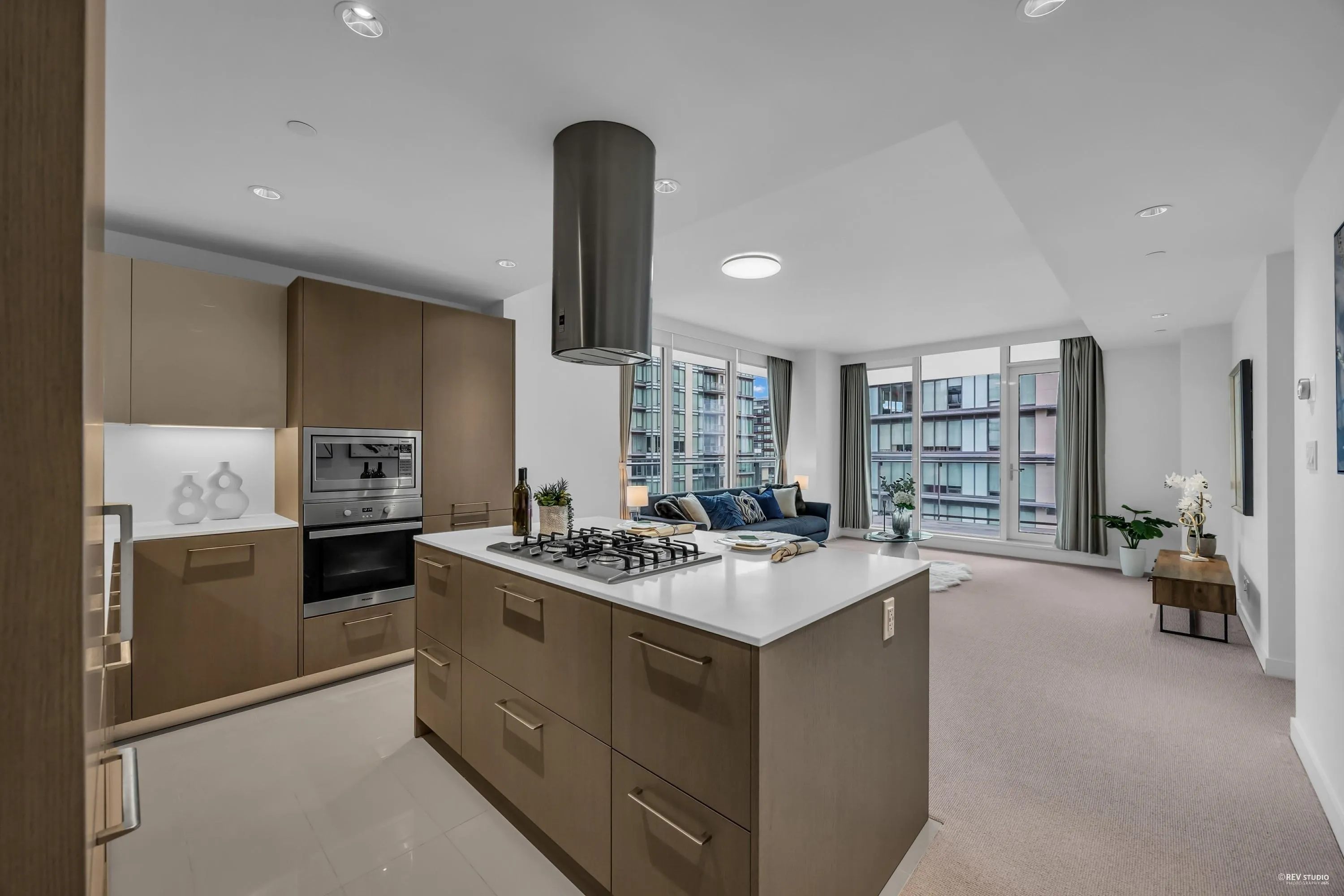 703 6611 Pearson Way
