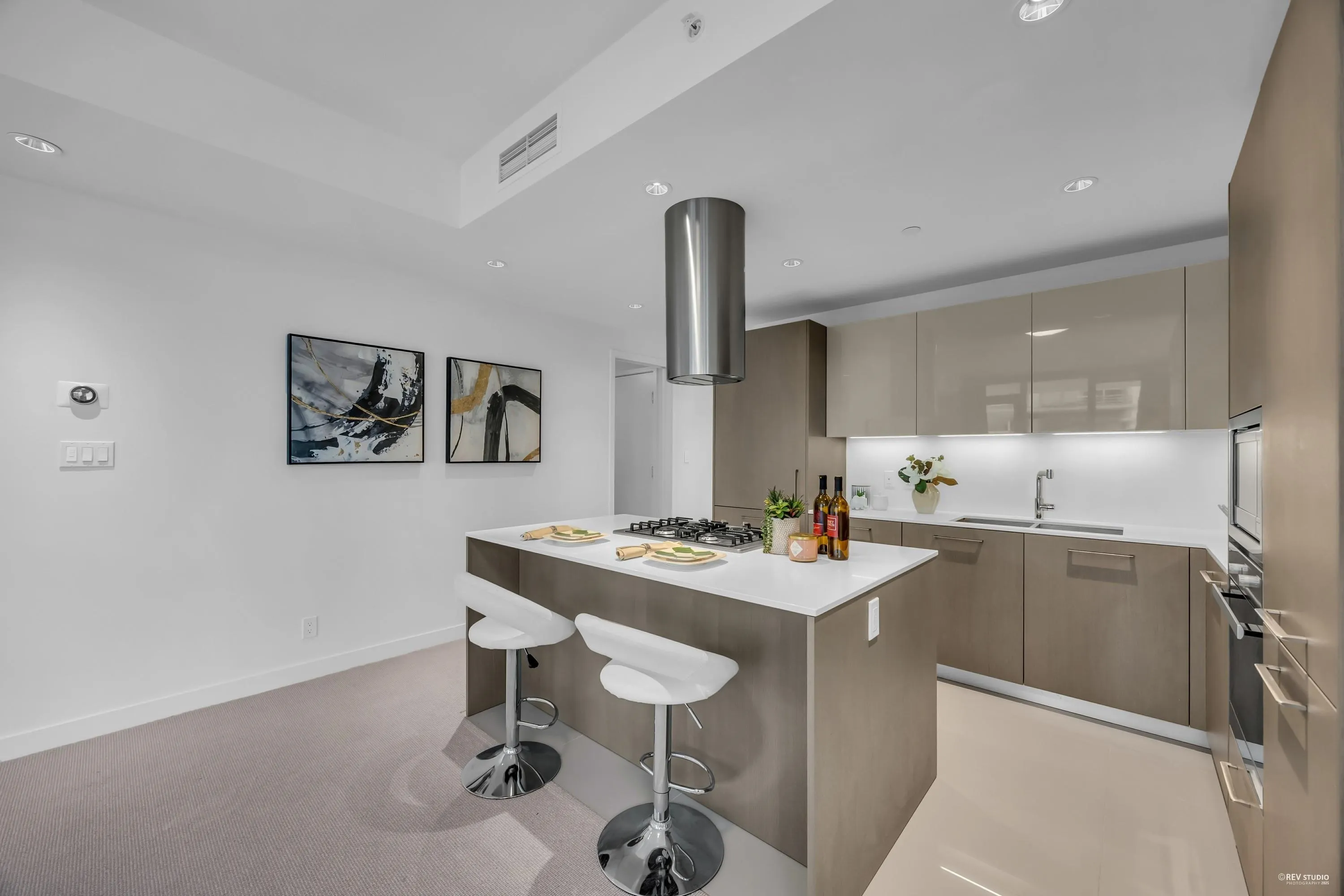 703 6611 Pearson Way