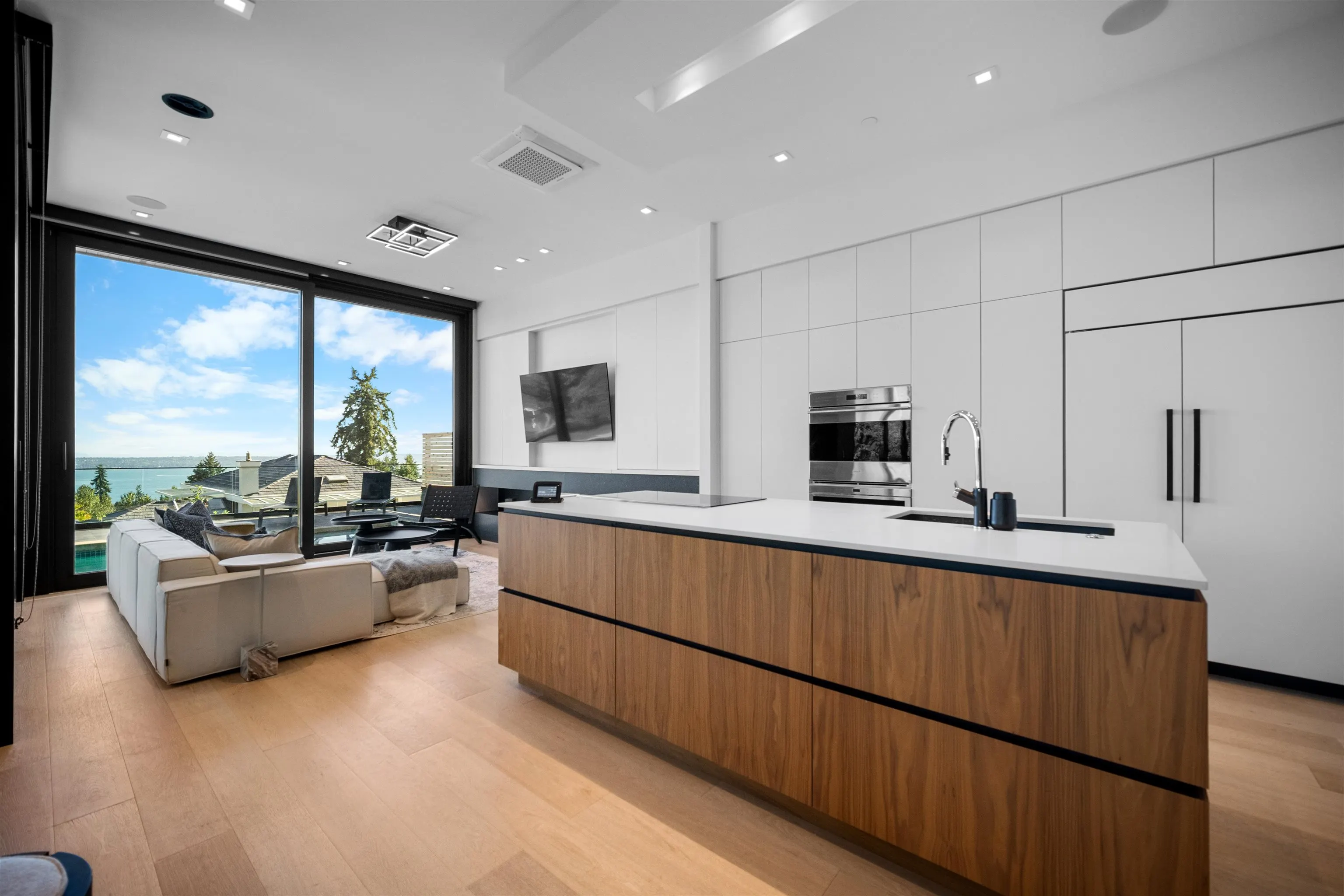 1510 Camelot Road