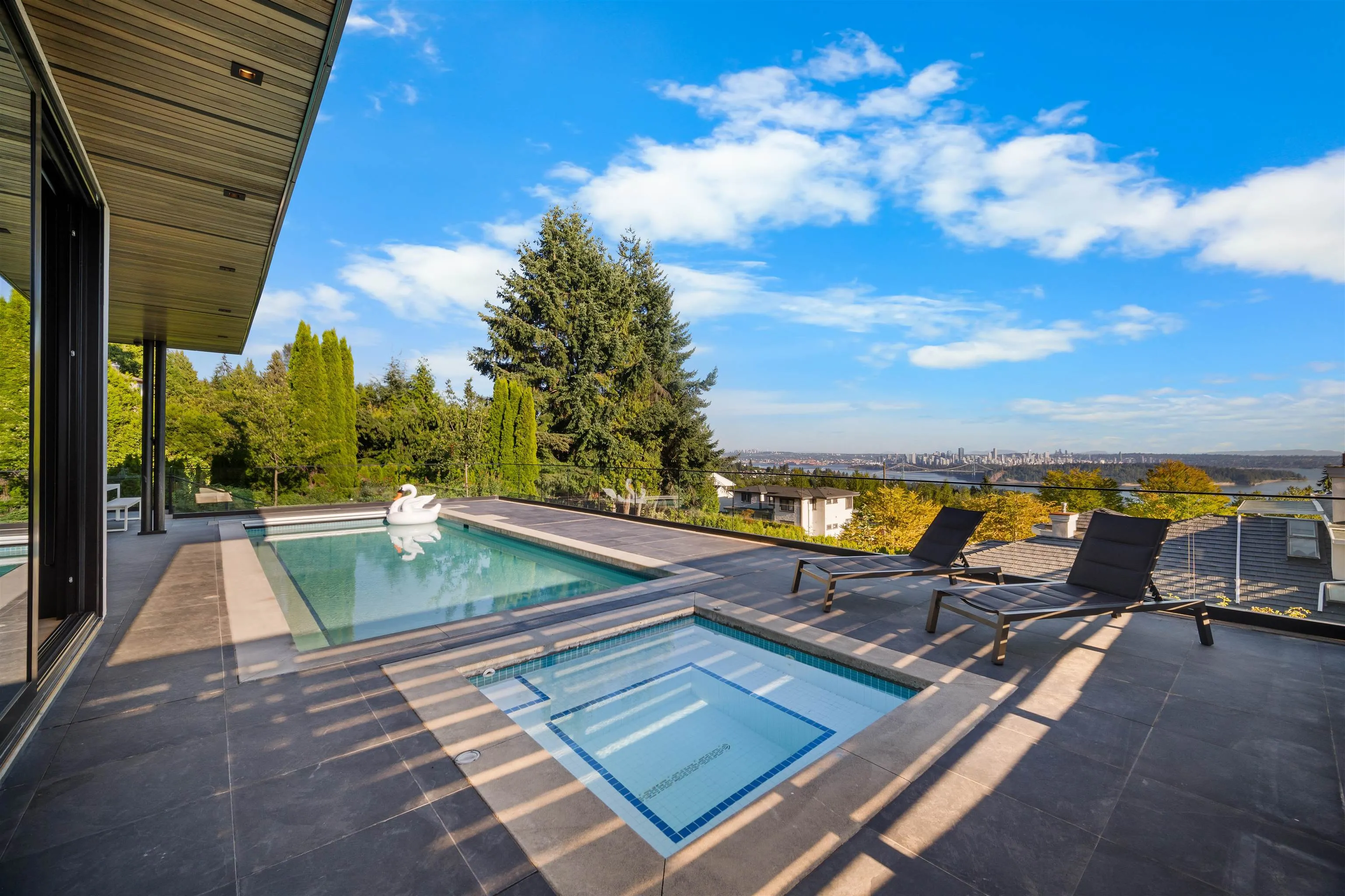 1510 Camelot Road