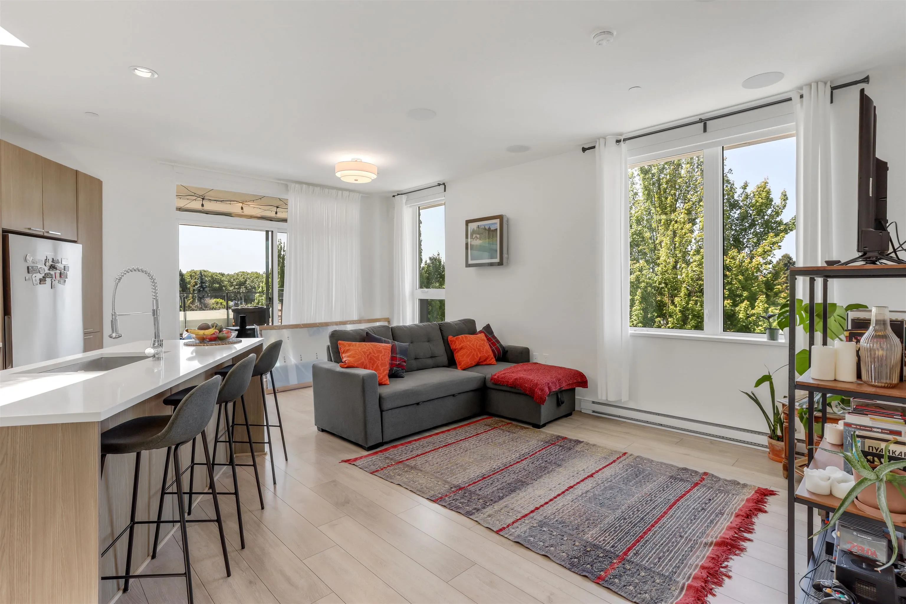 PH2 3420 St. Catherines Street