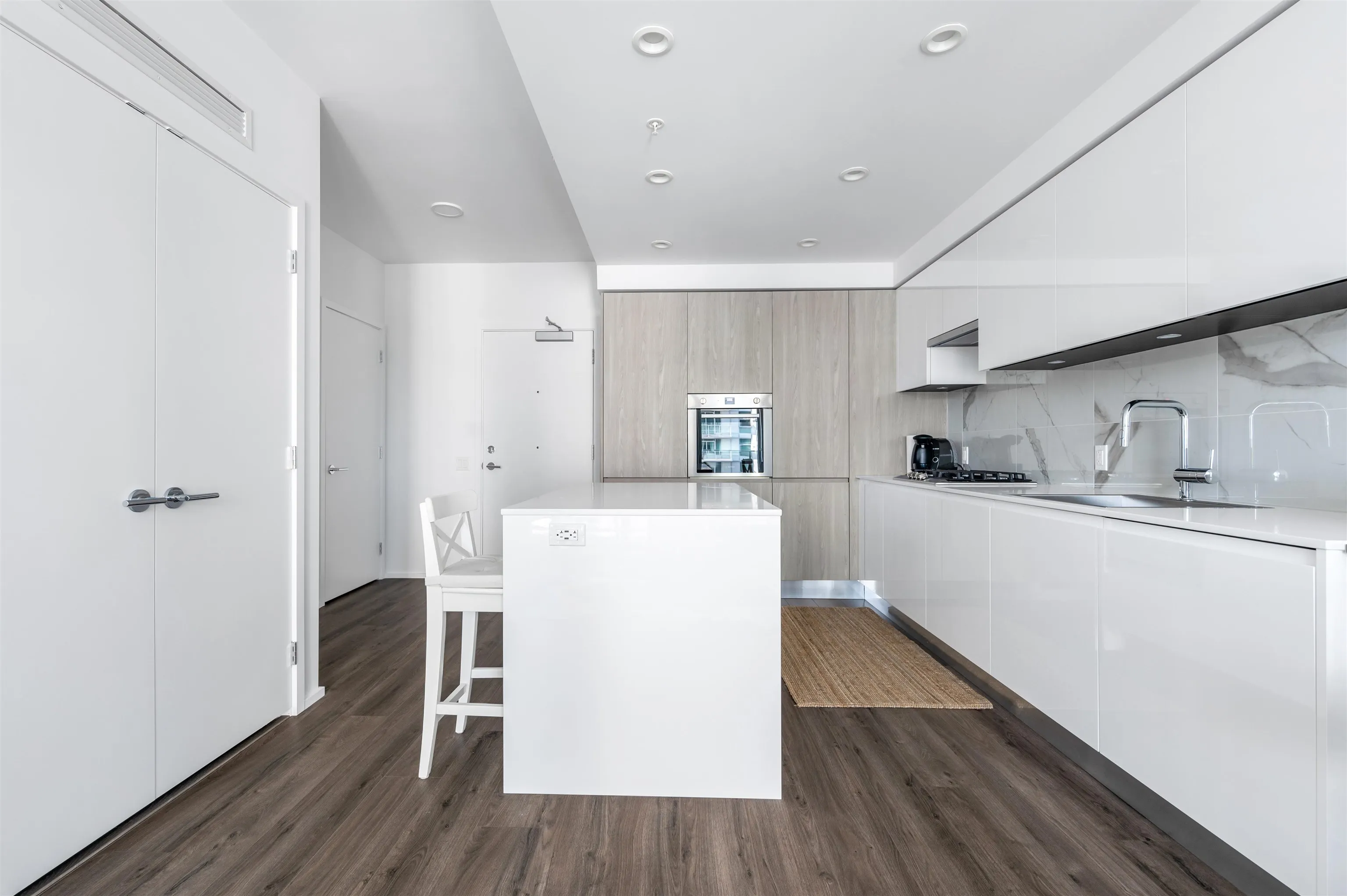 1203 3888 Evergreen Place