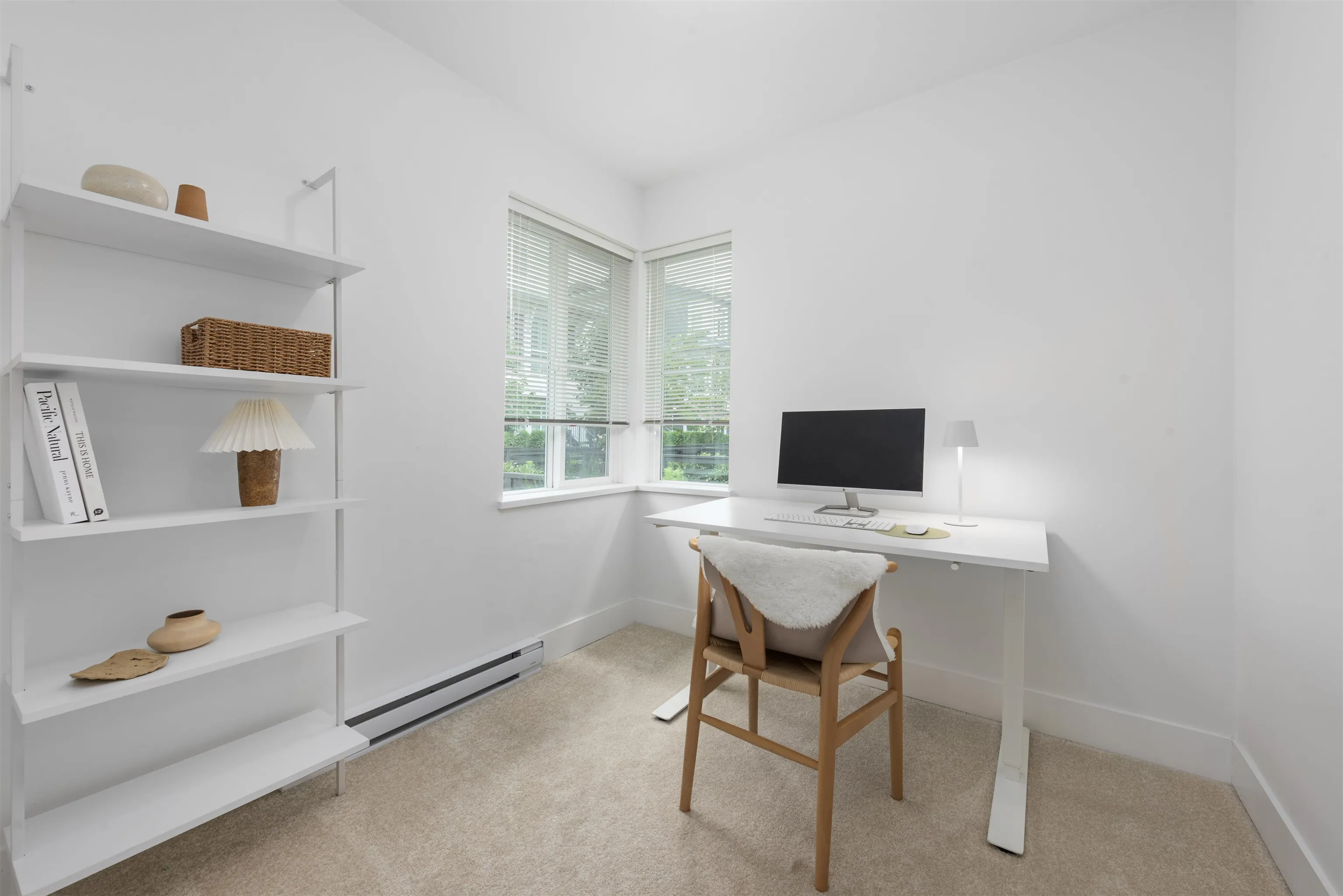 17 4716 Orca Way