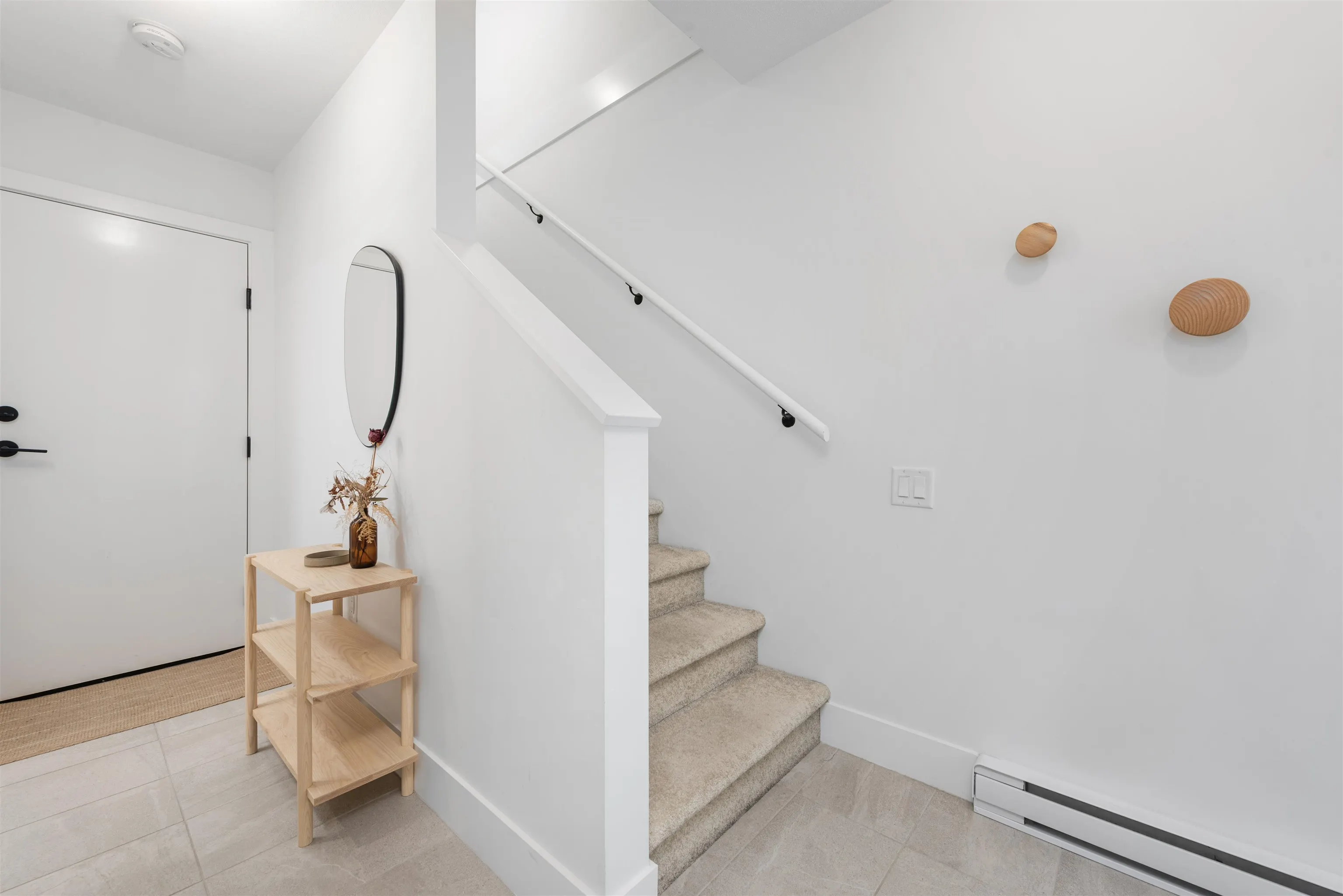 17 4716 Orca Way