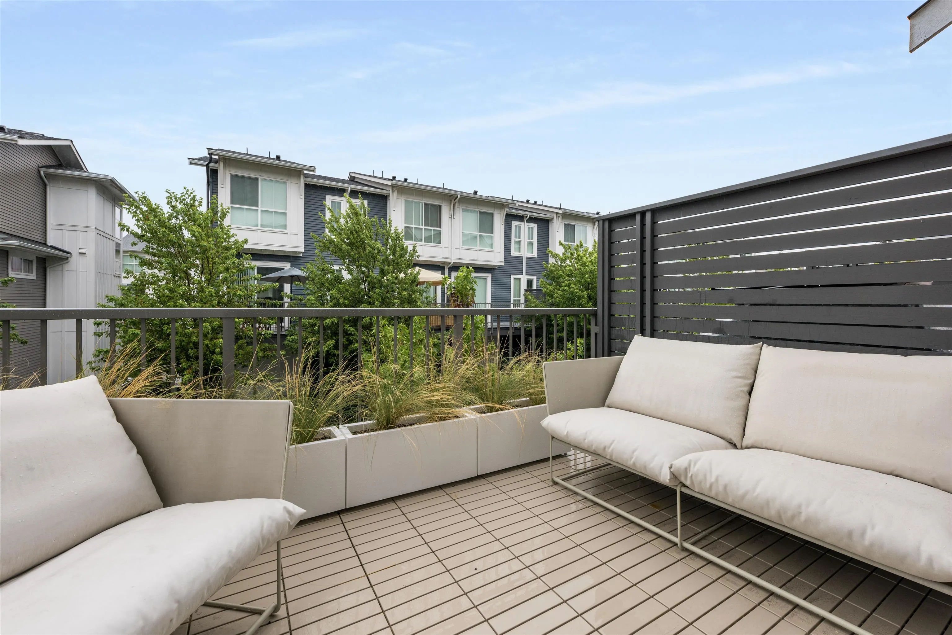 17 4716 Orca Way