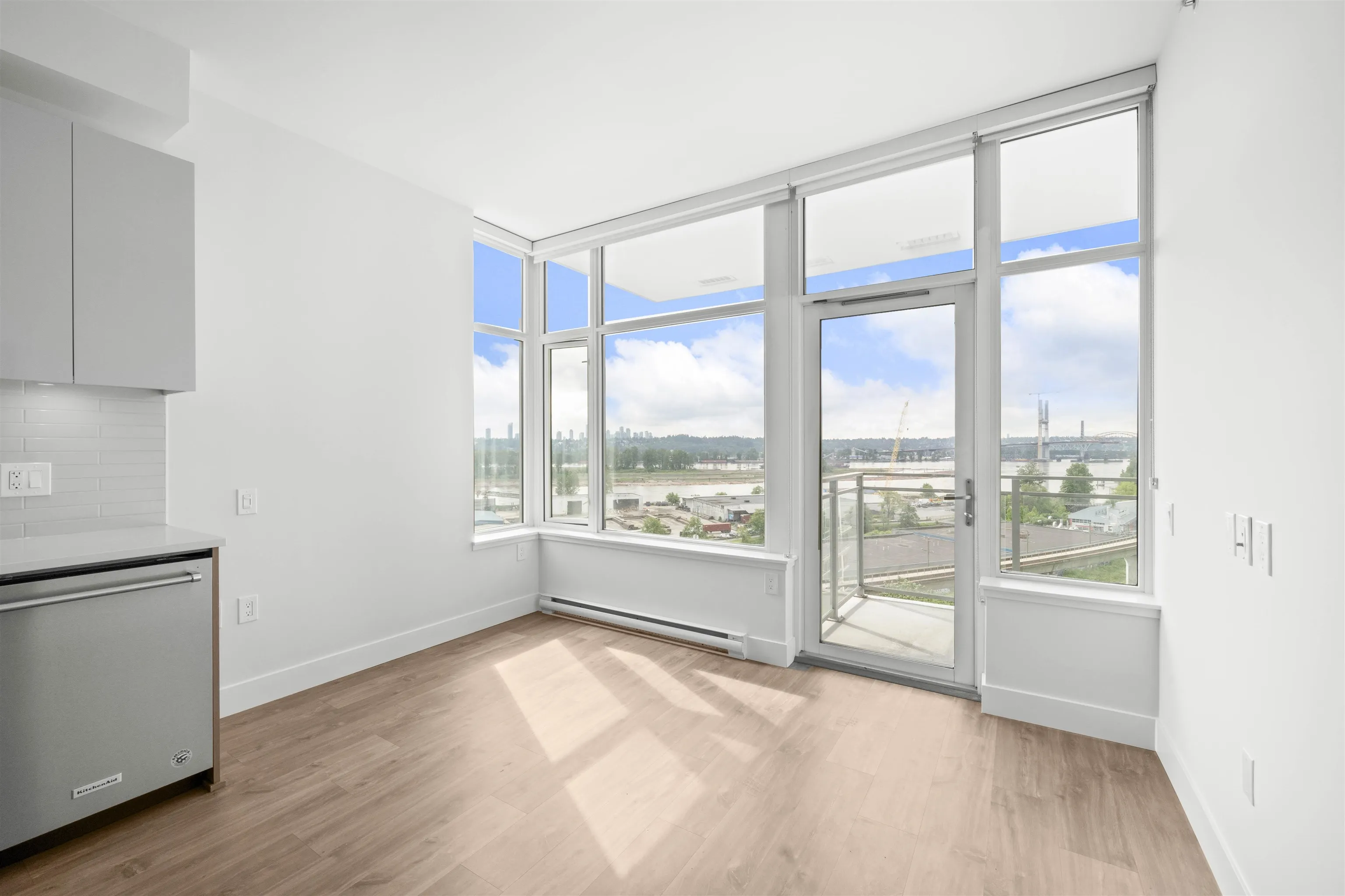 713 258 Nelson's Court