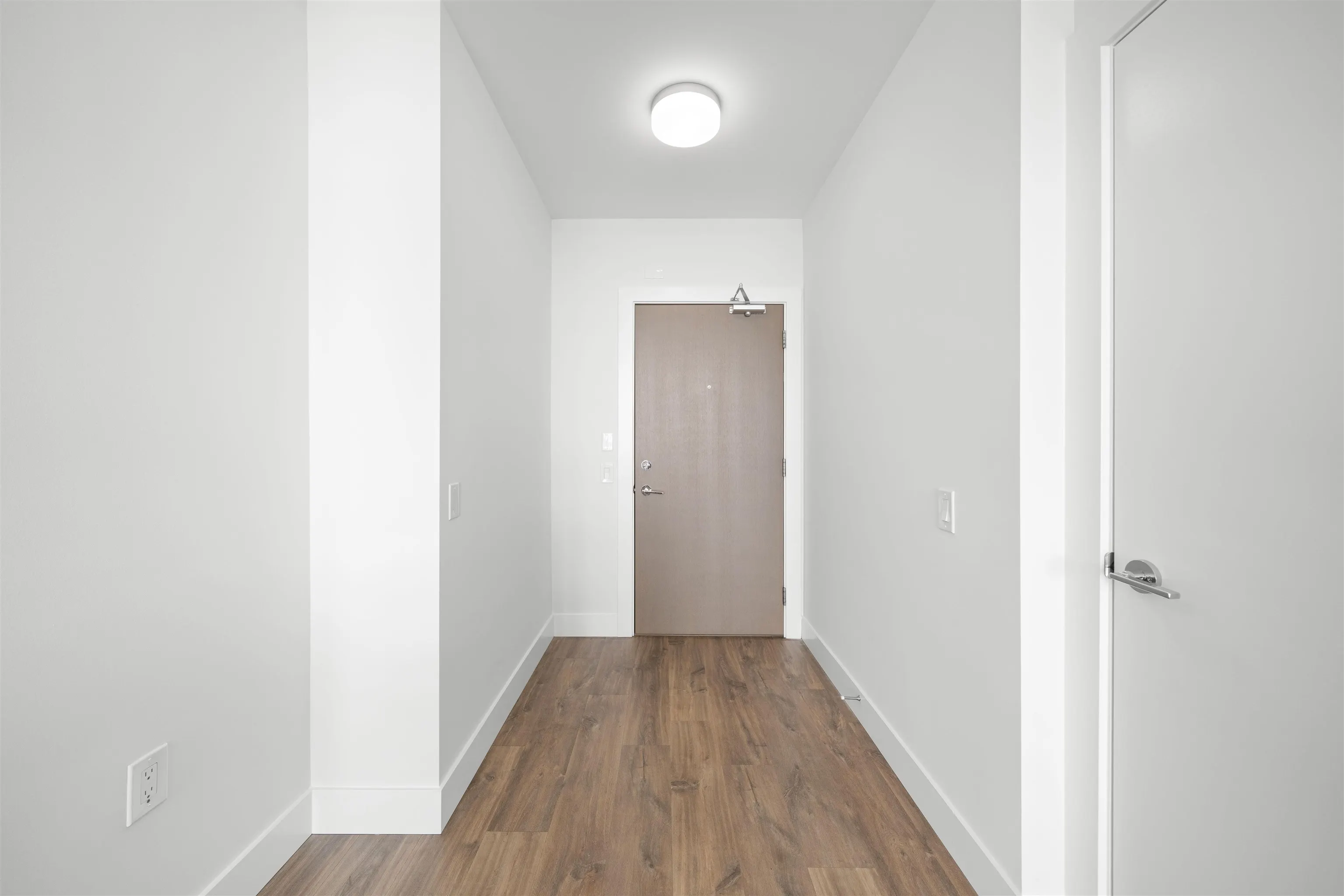 713 258 Nelson's Court