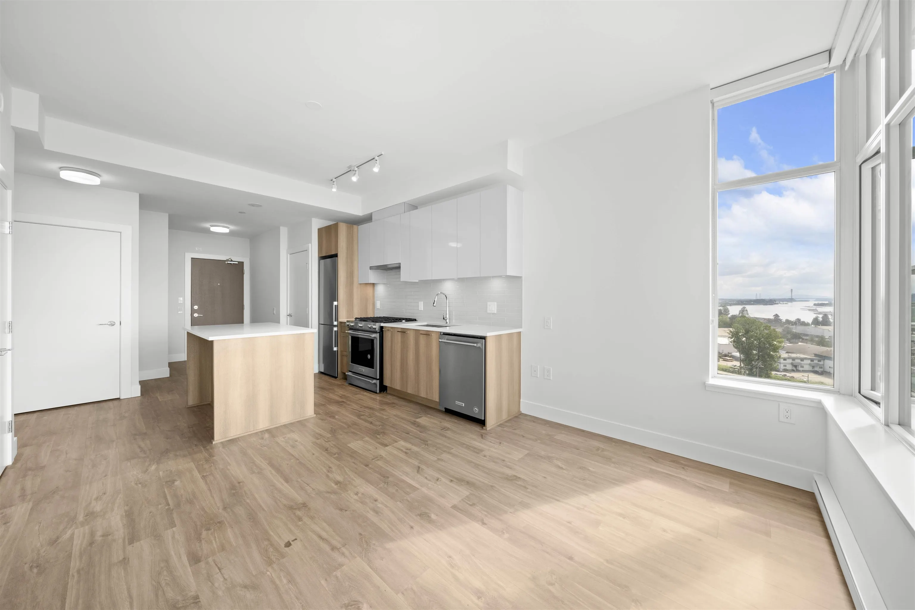 713 258 Nelson's Court