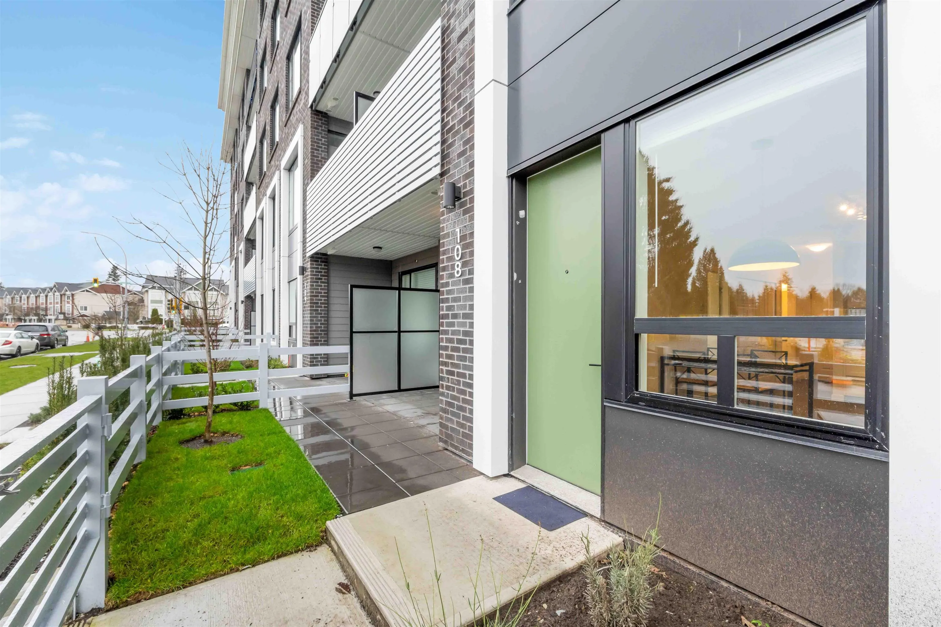 109 15848 Fraser Highway