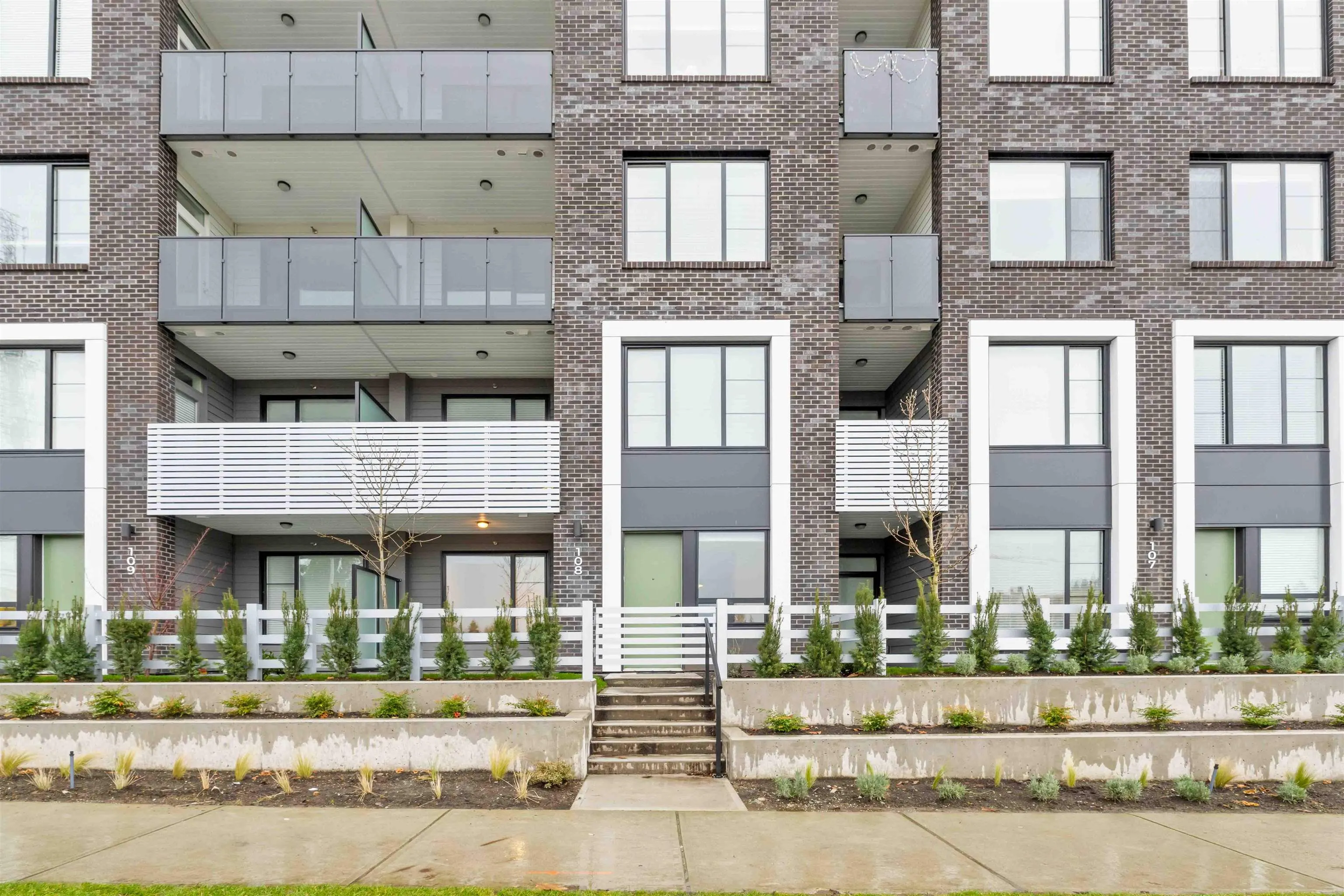109 15848 Fraser Highway