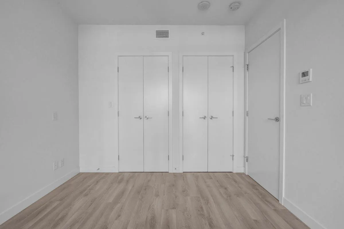 403 2085 Skyline Court