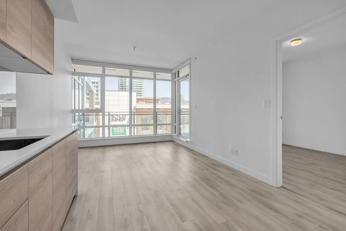 403 2085 Skyline Court
