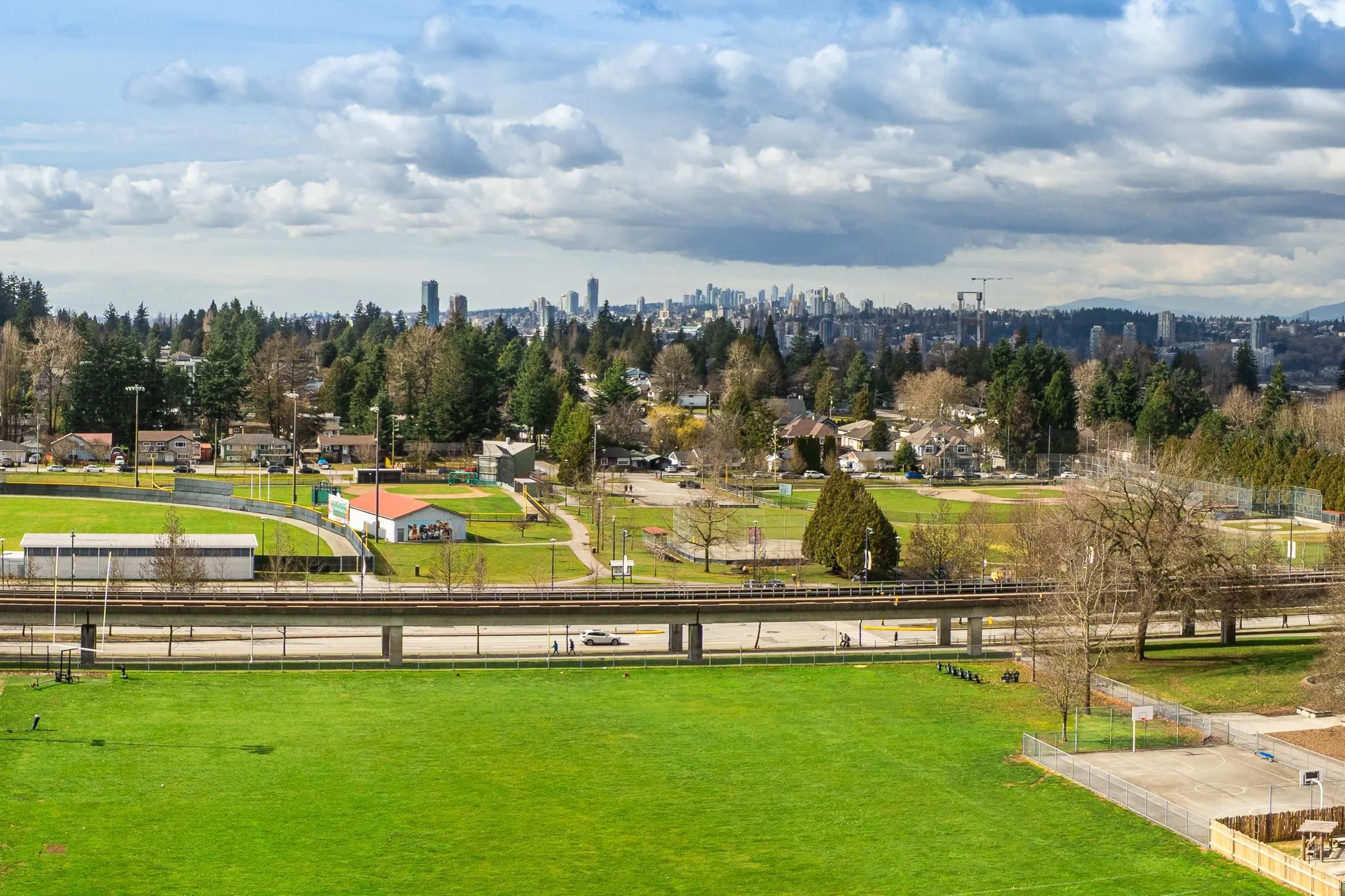 1011 10626 City Parkway