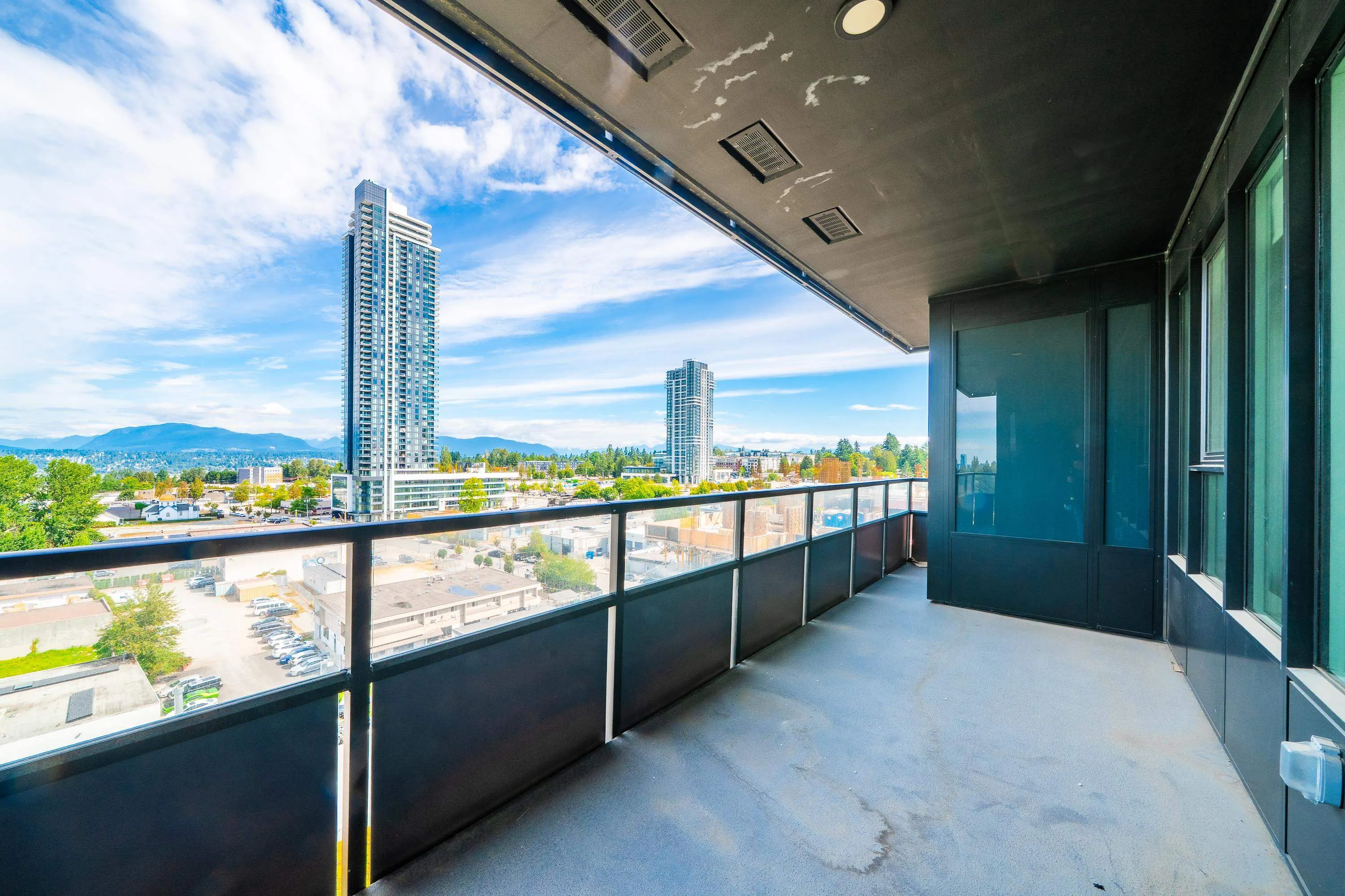 1011 10626 City Parkway