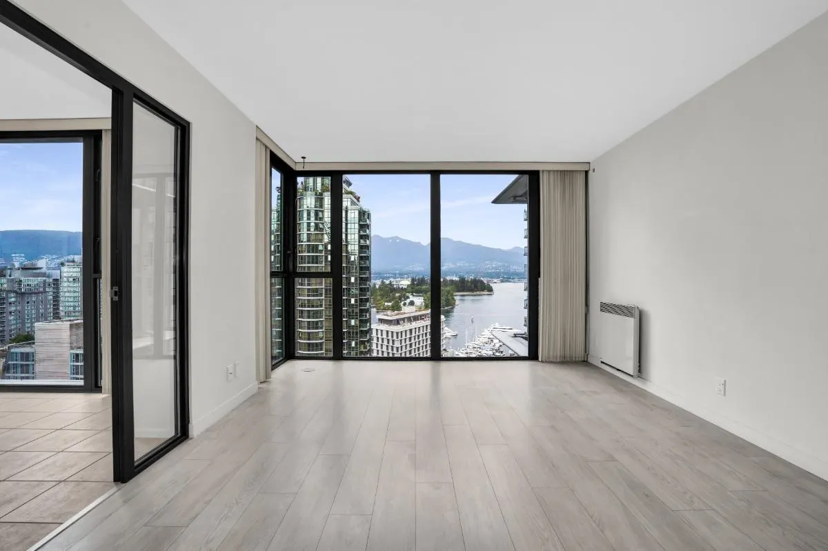 1805 1331 W Georgia Street