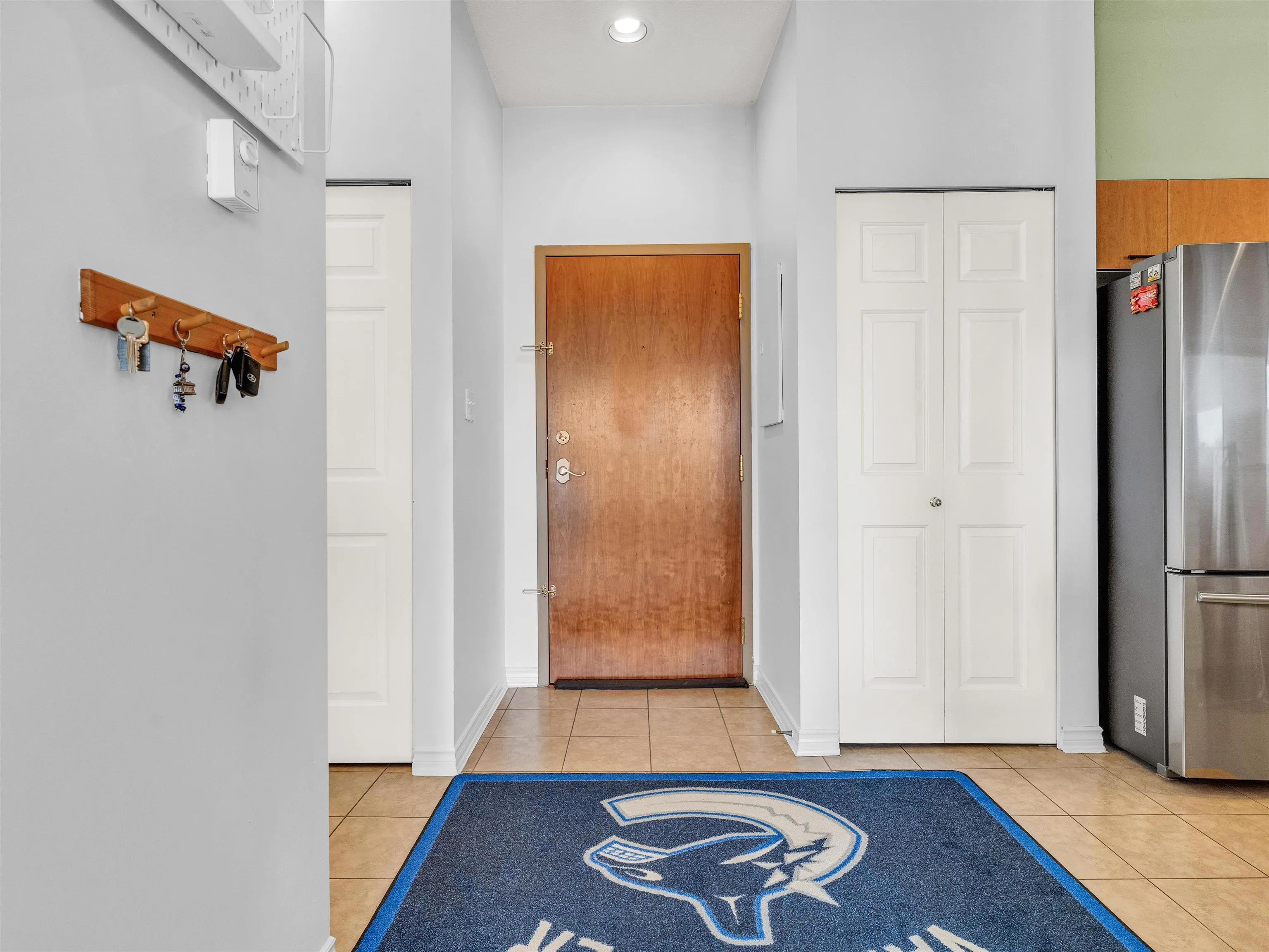 2205 10 Laguna Court