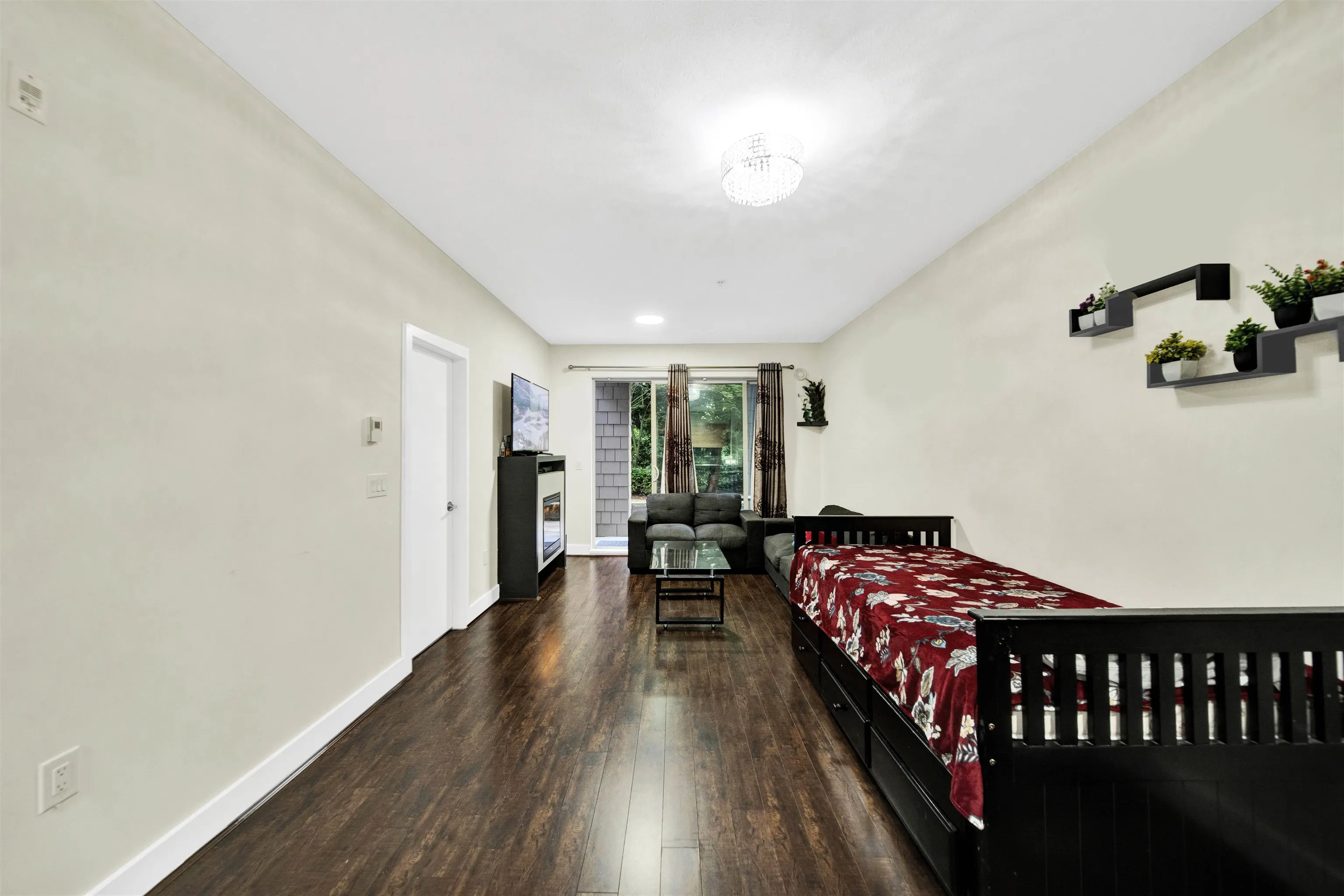 131 6628 120 Street