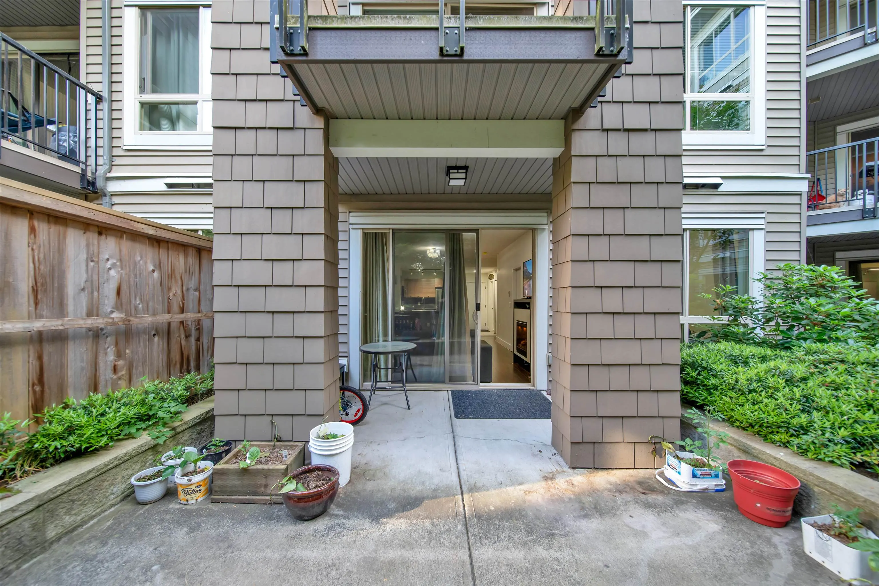 131 6628 120 Street