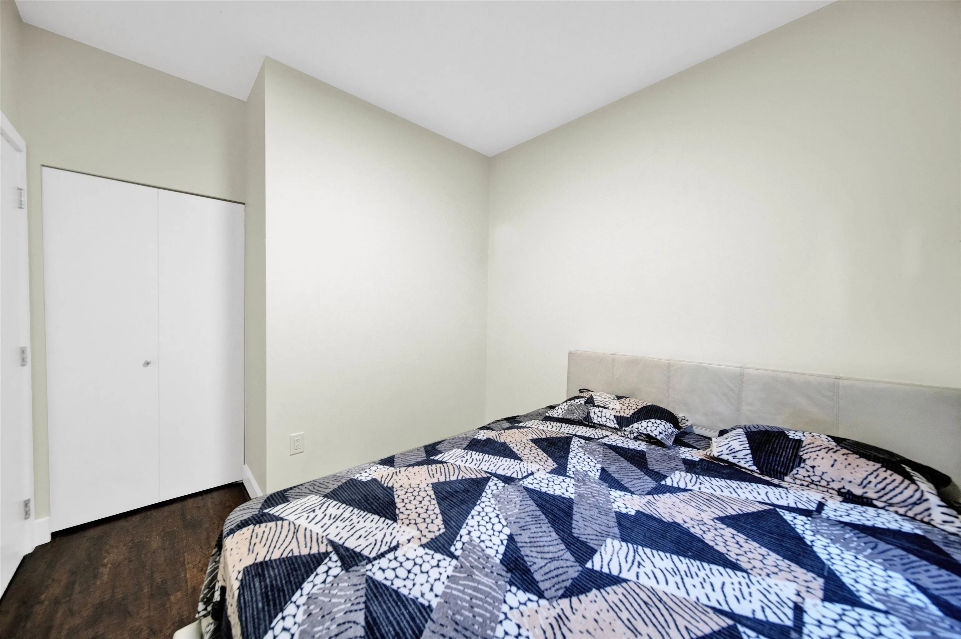 131 6628 120 Street