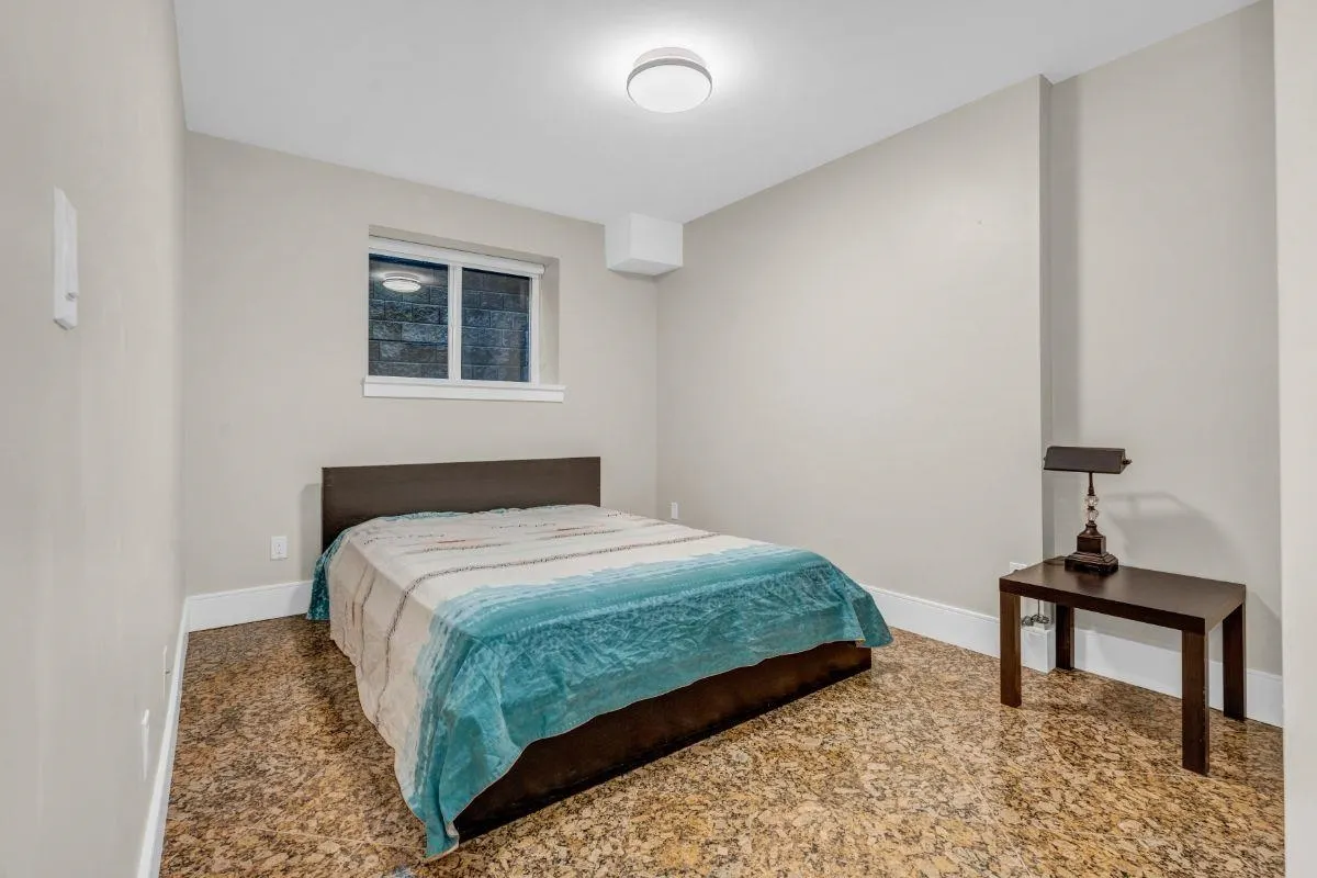 Basement 5109 Sussex Avenue