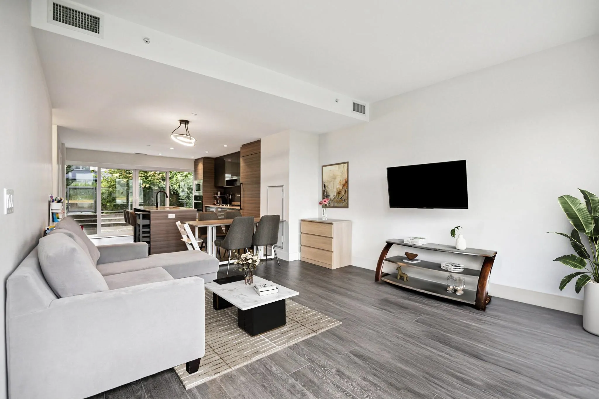 6 8589 Rivergrass Drive