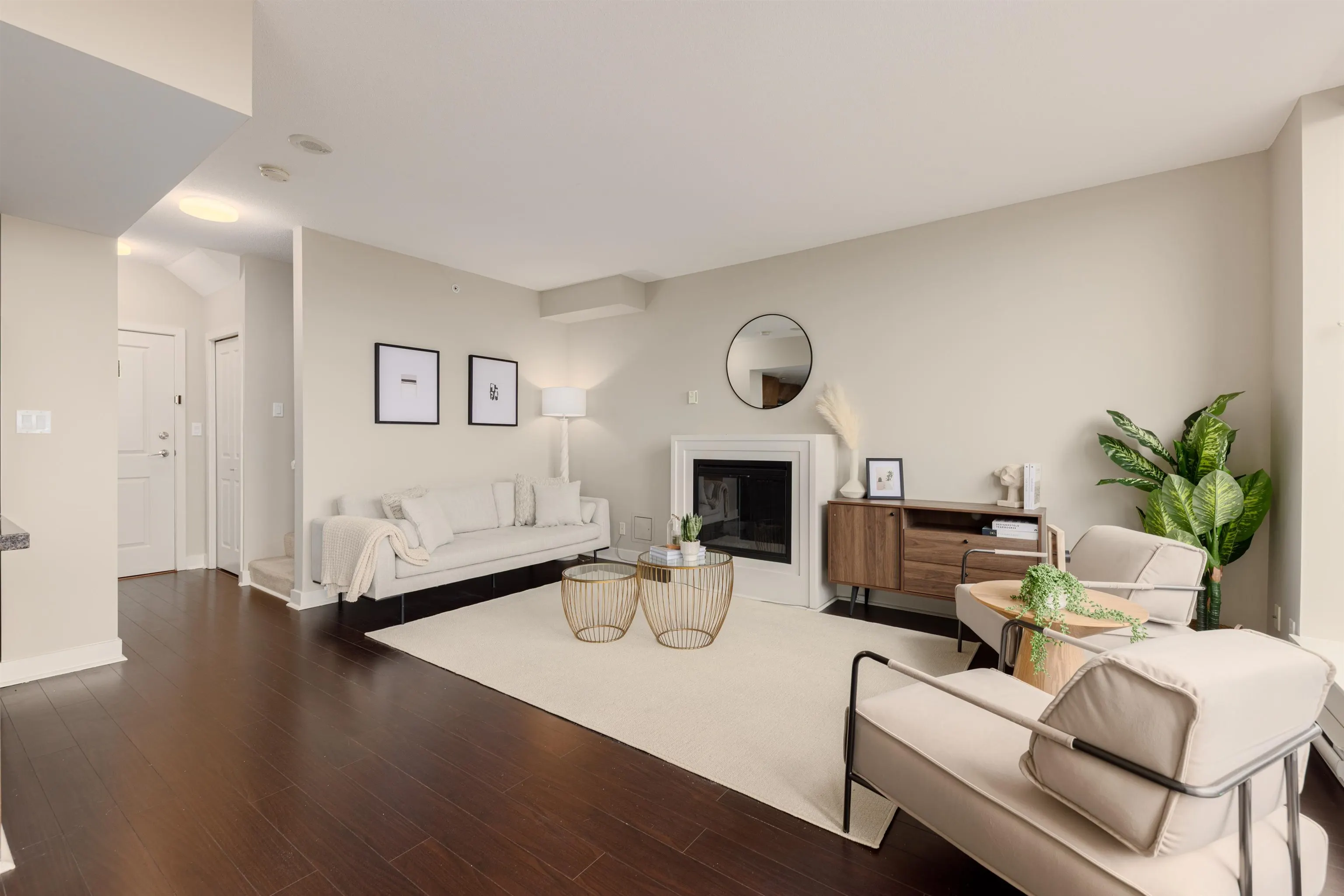 1807 6333 Katsura Street