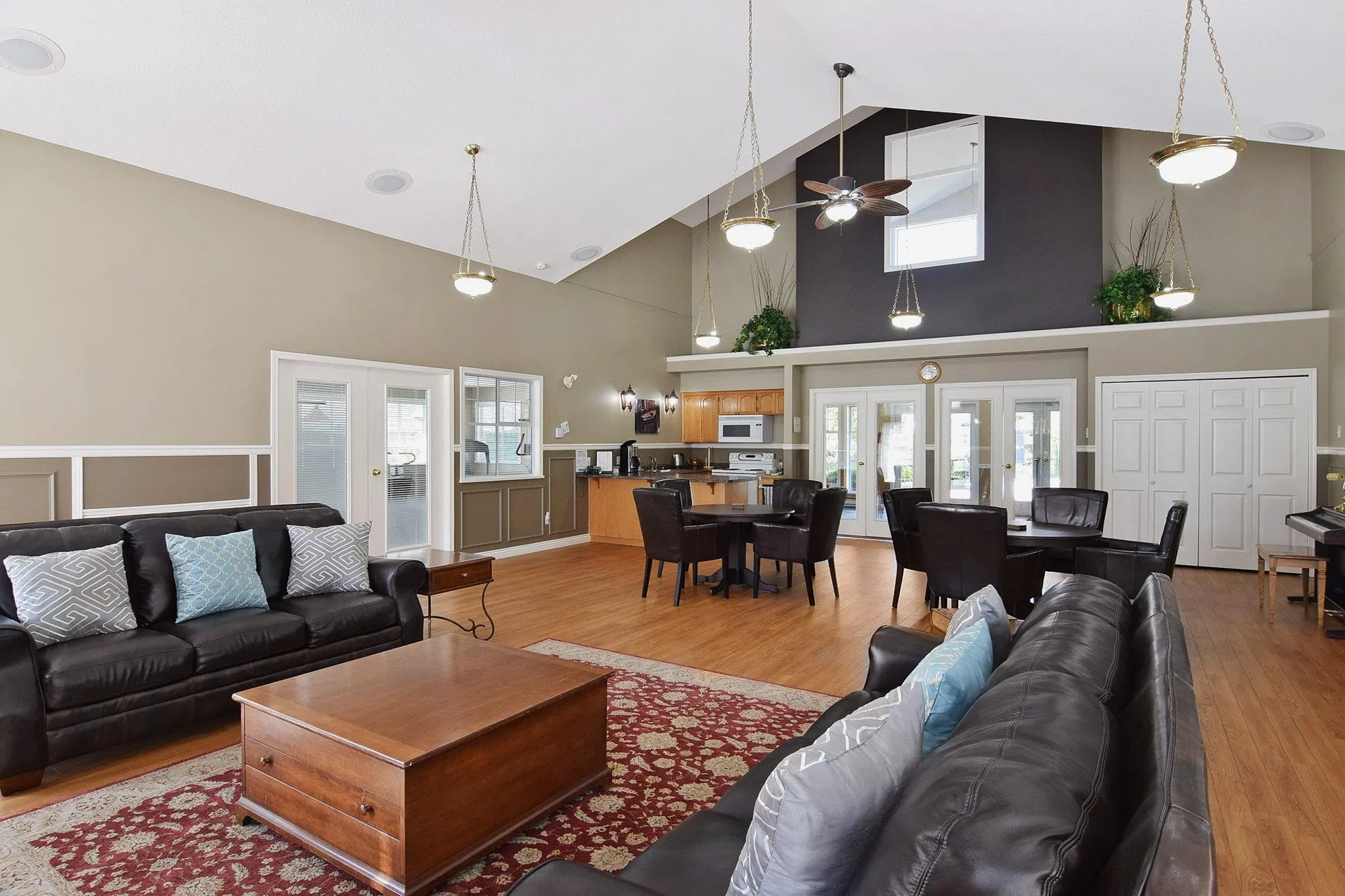 4 9012 Walnut Grove Drive