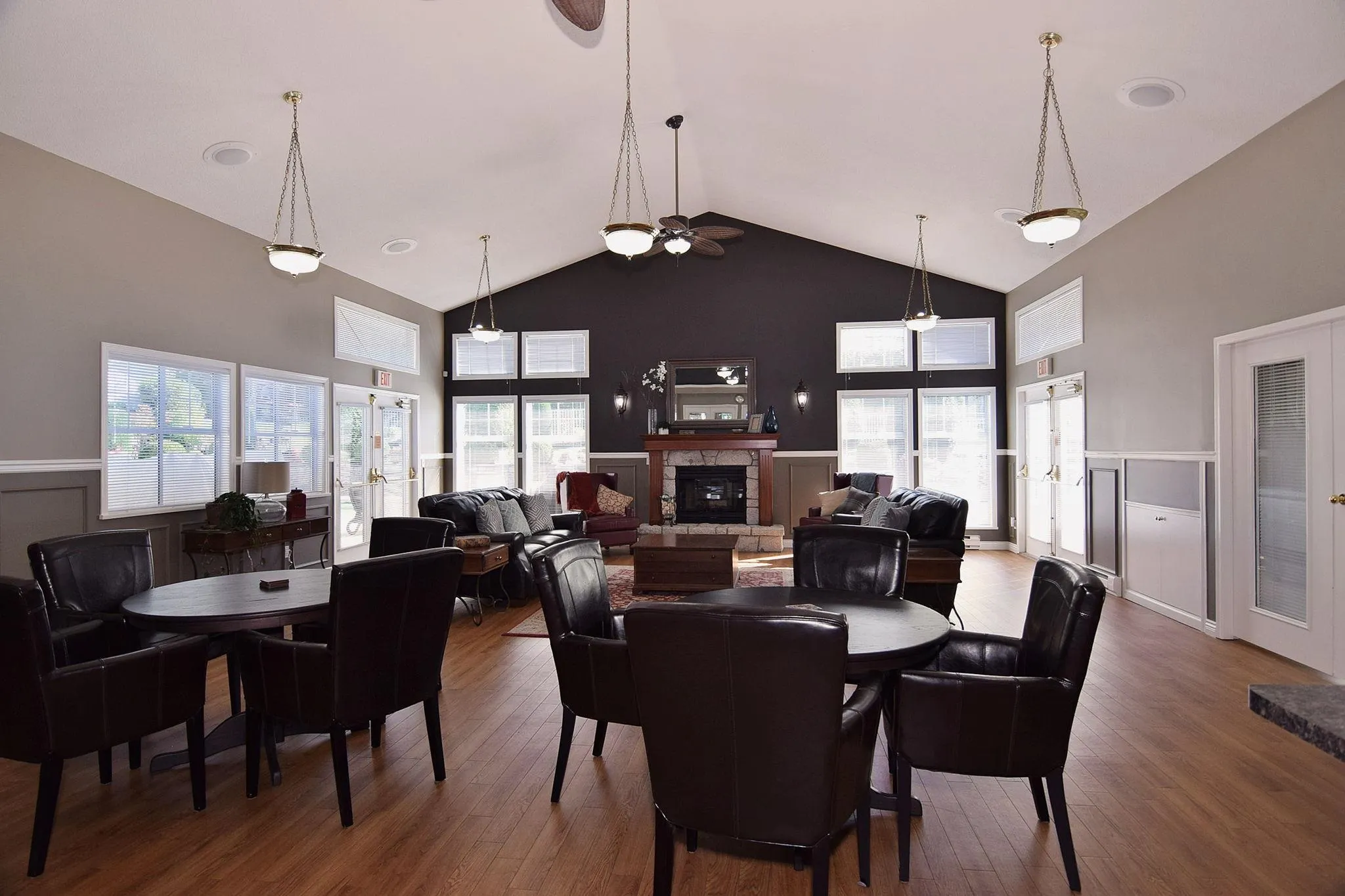4 9012 Walnut Grove Drive