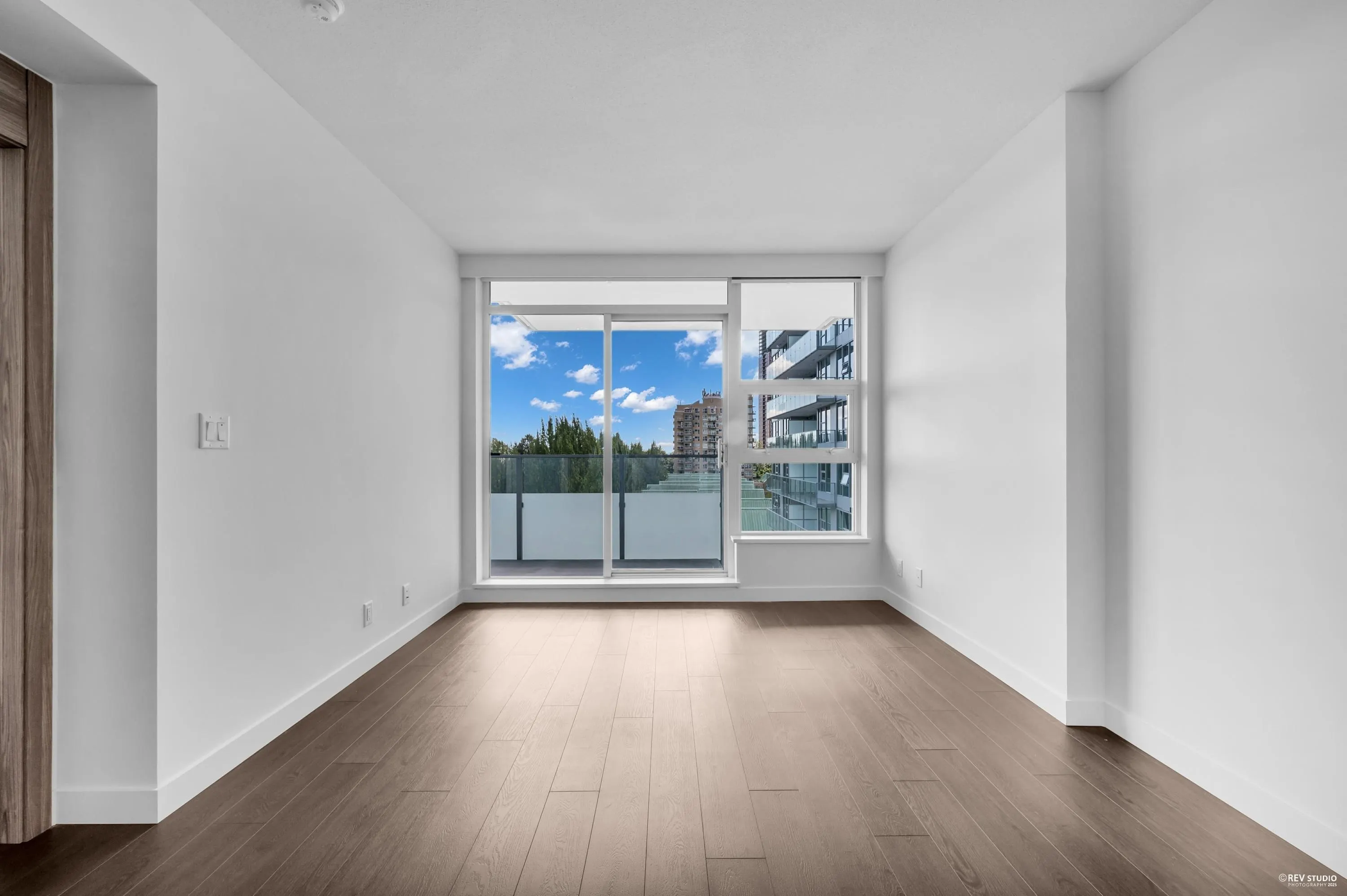 805 13778 100 Avenue