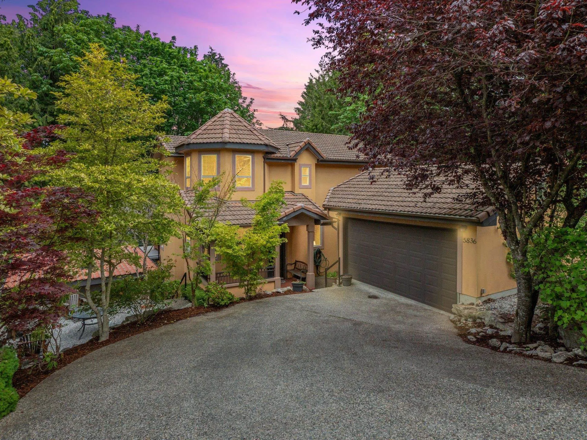 5836 Marine Way
