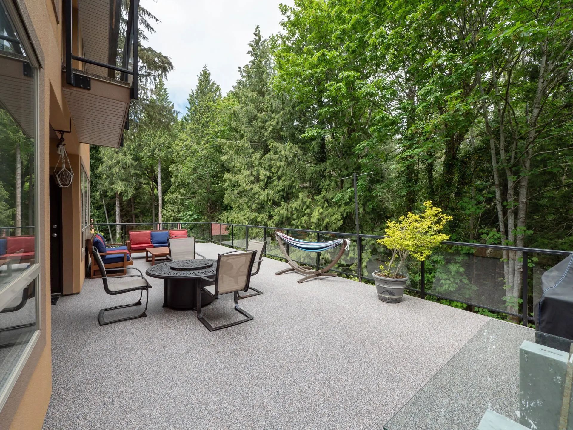 5836 Marine Way