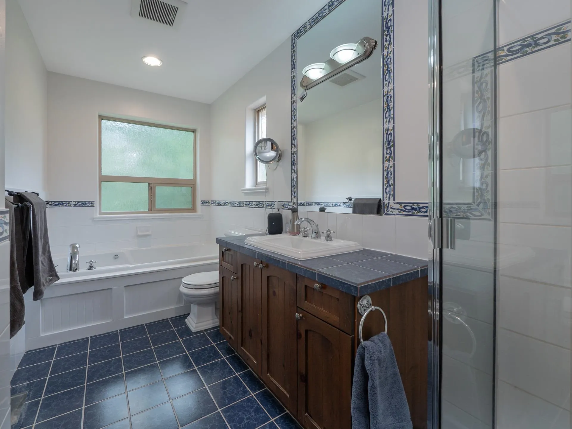 5836 Marine Way