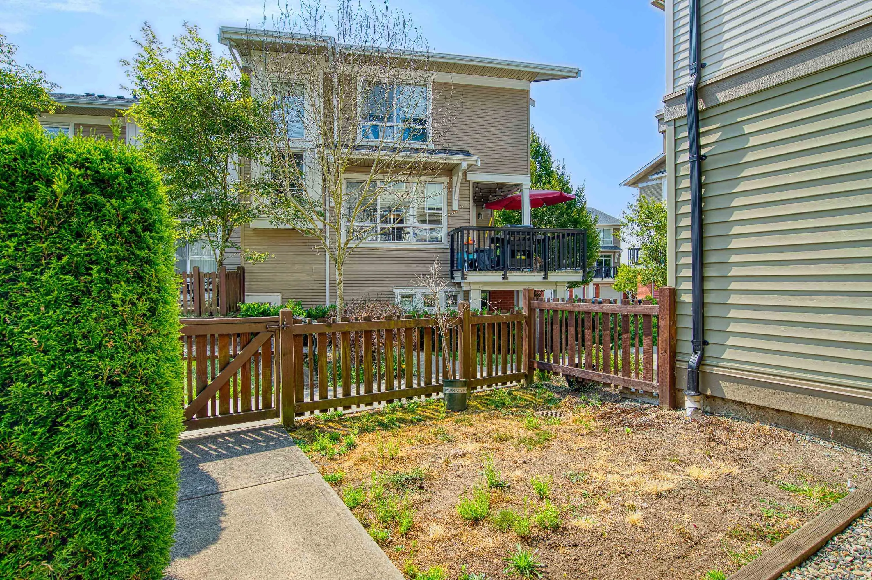 100 19505 68a Avenue