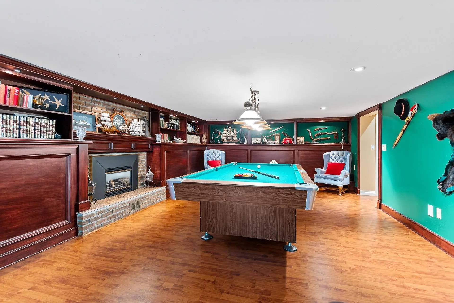2953 Admiral Court