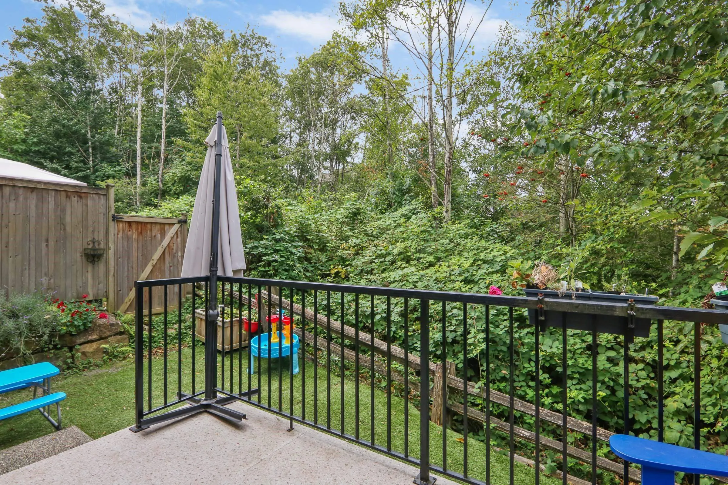 53 46840 Russell Road