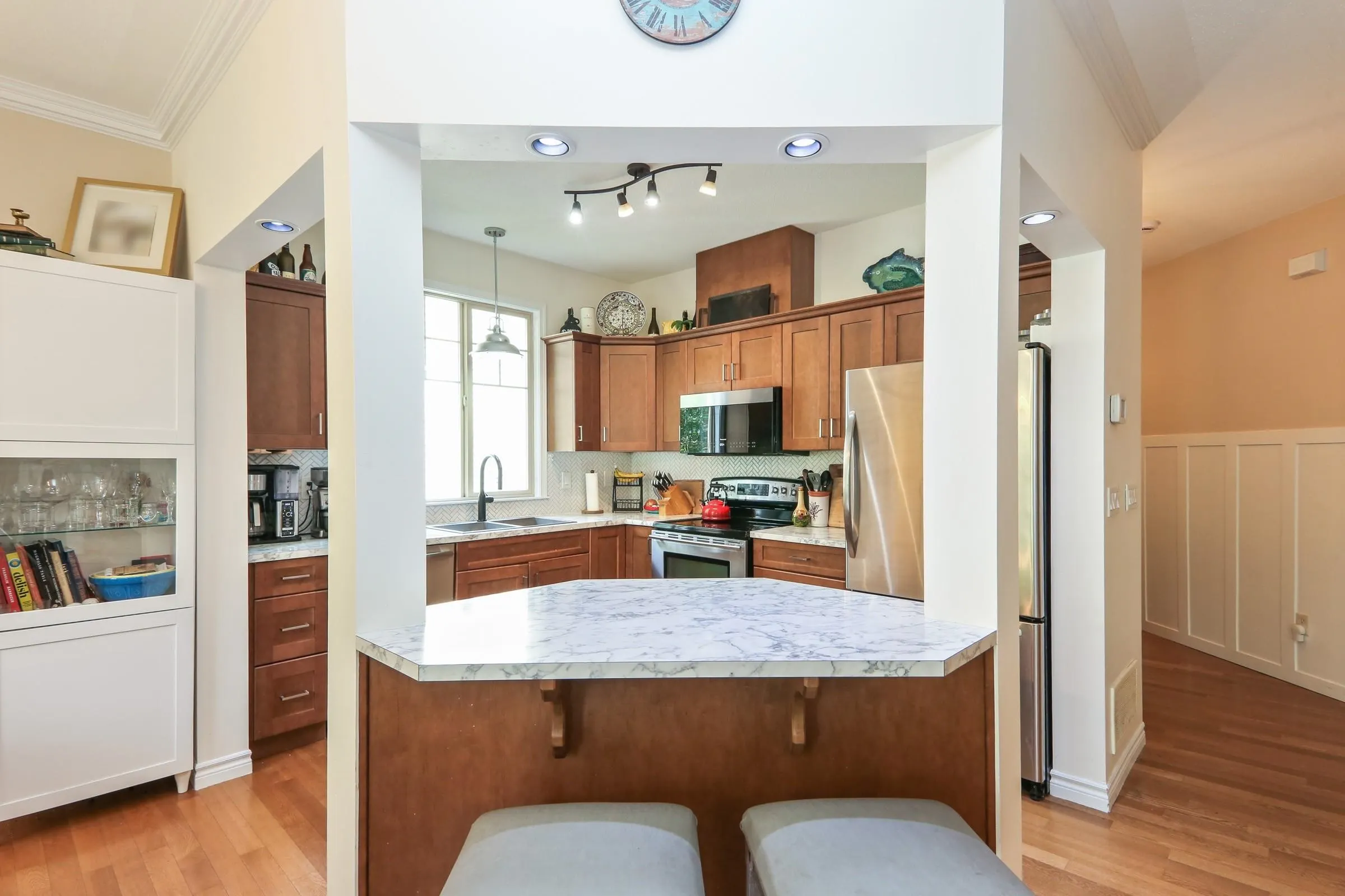 53 46840 Russell Road