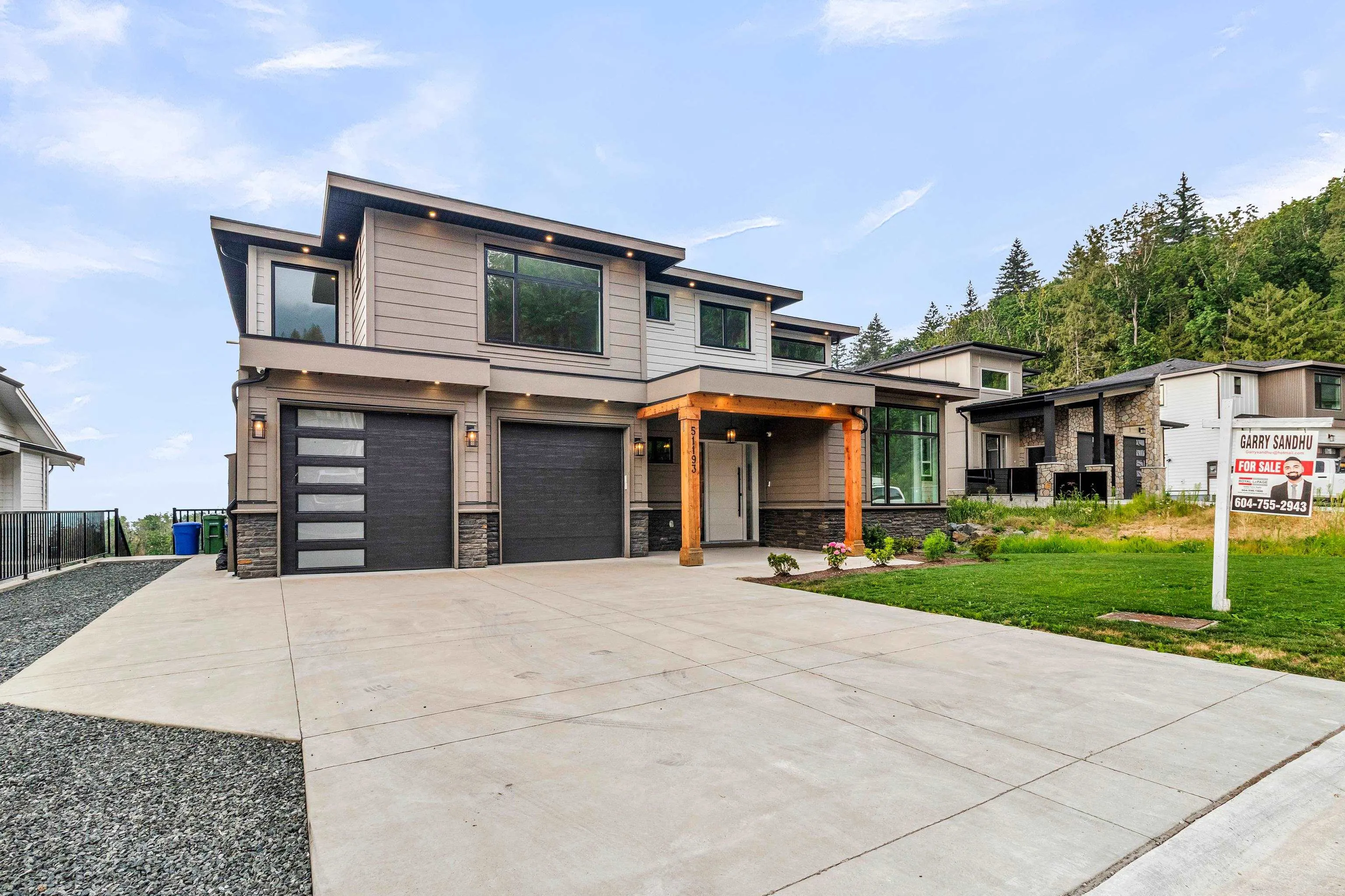 51193 Charlotte Place