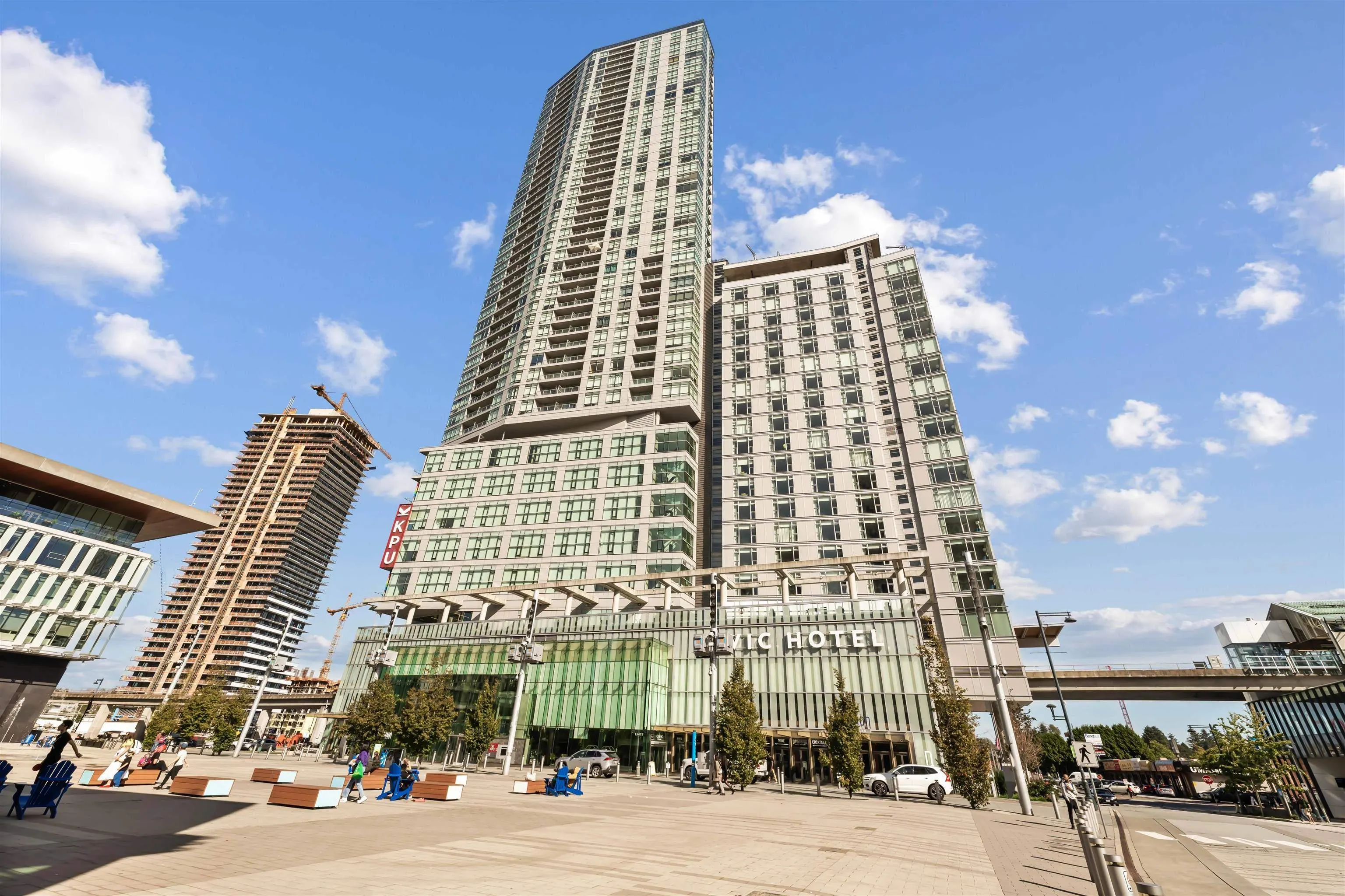 3301 13495 Central Avenue