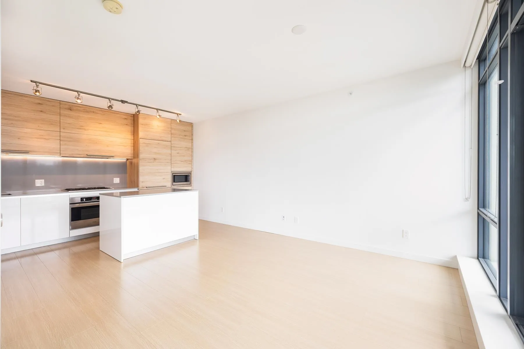 705 2378 Alpha Avenue