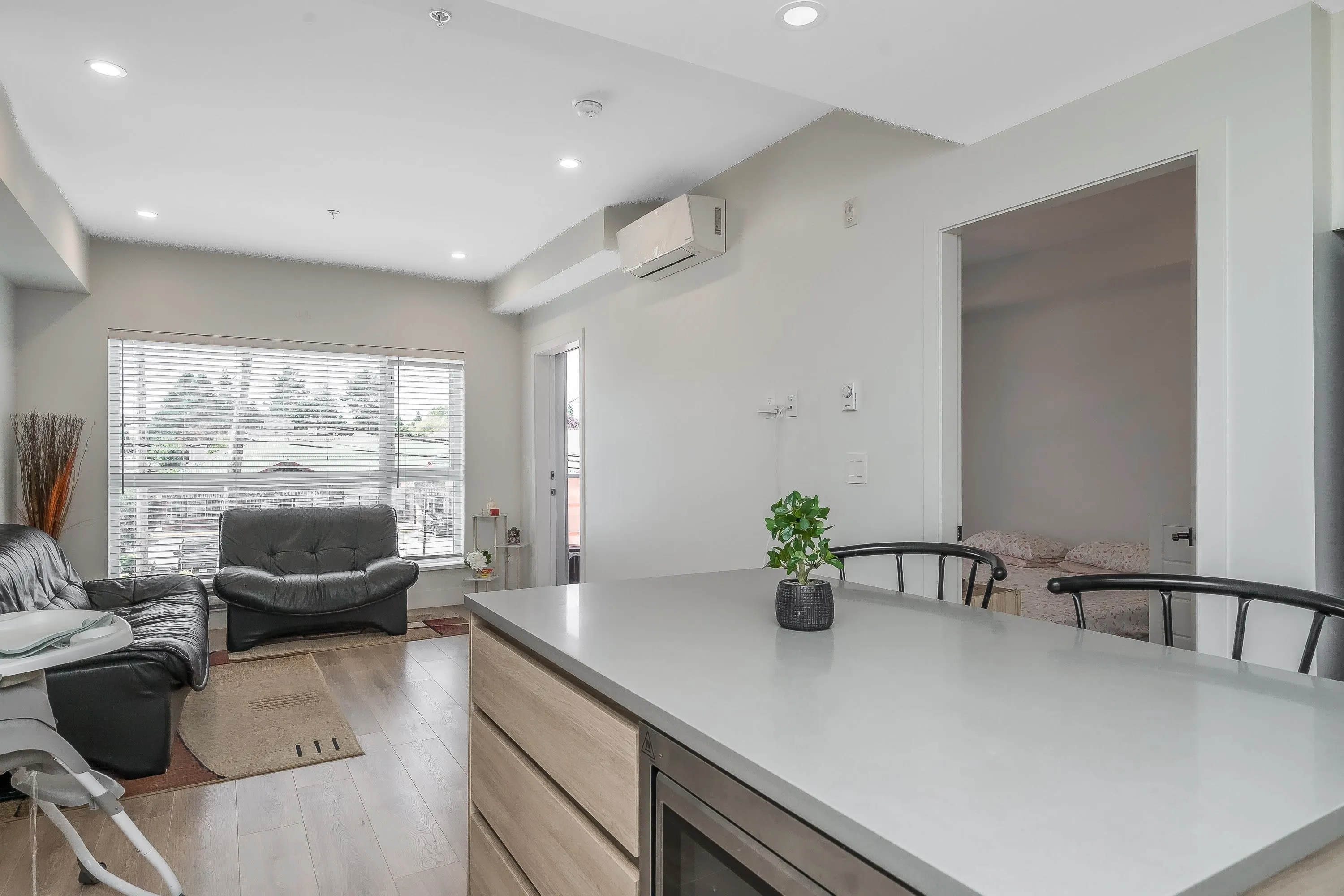 206 8496 120 Street