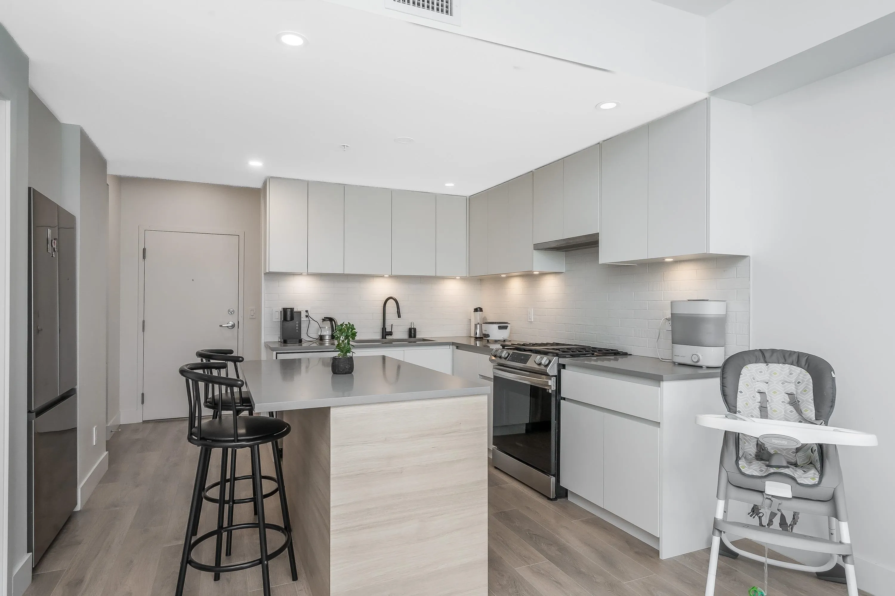 206 8496 120 Street
