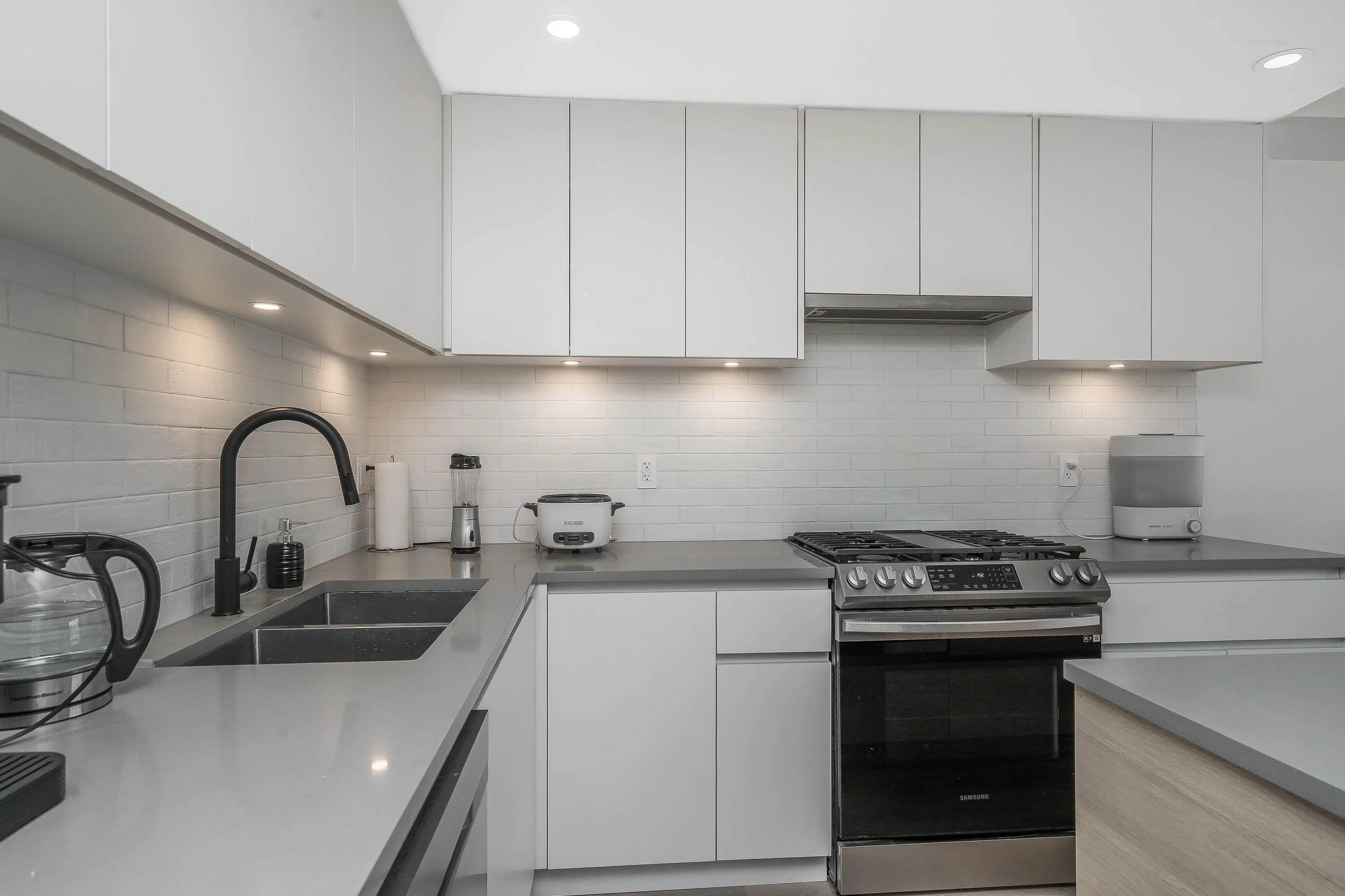 206 8496 120 Street