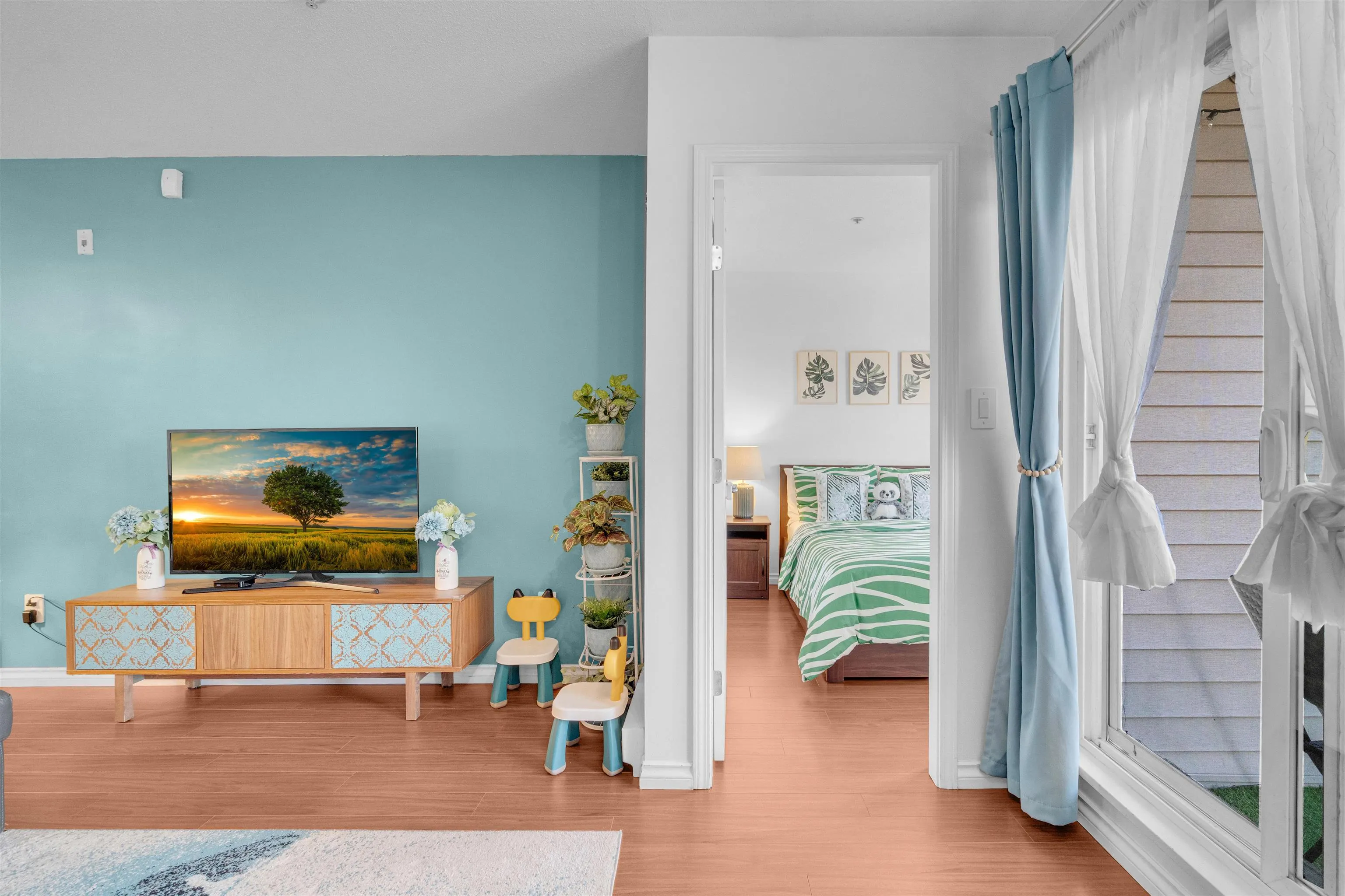 102 2973 Kingsway
