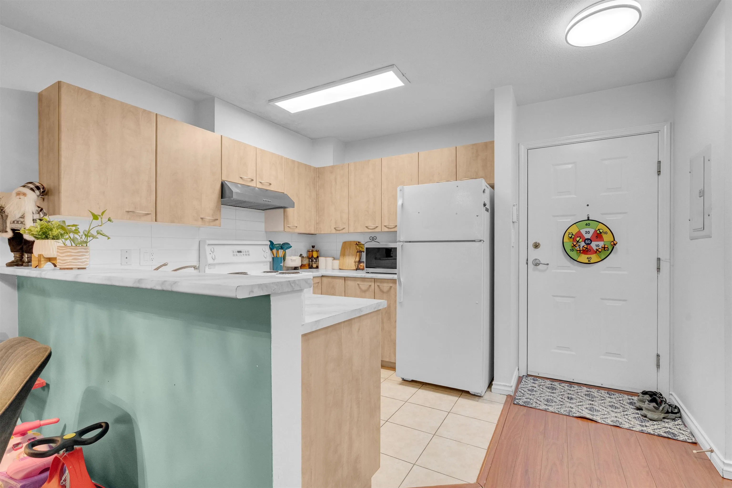 102 2973 Kingsway