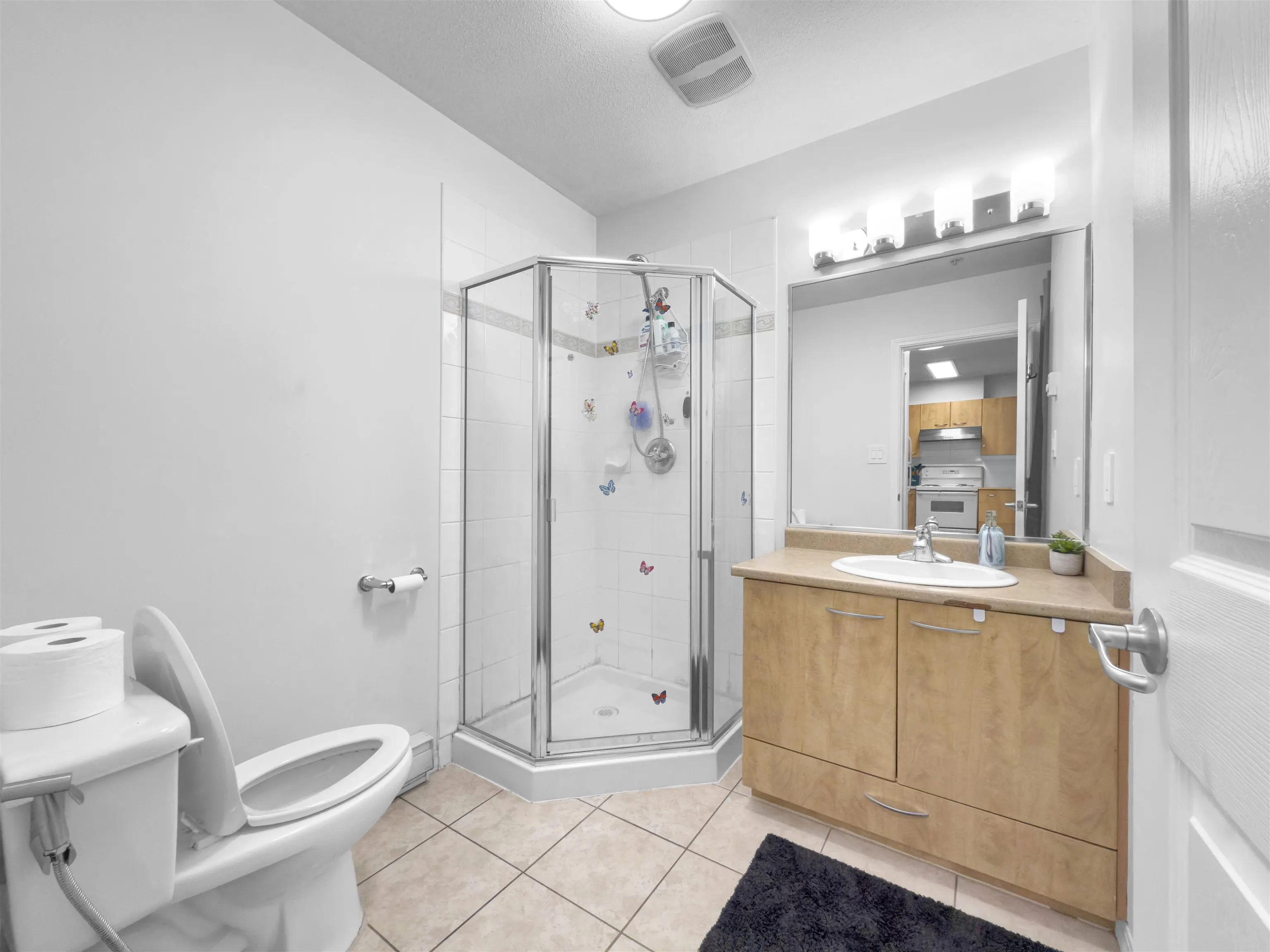 102 2973 Kingsway