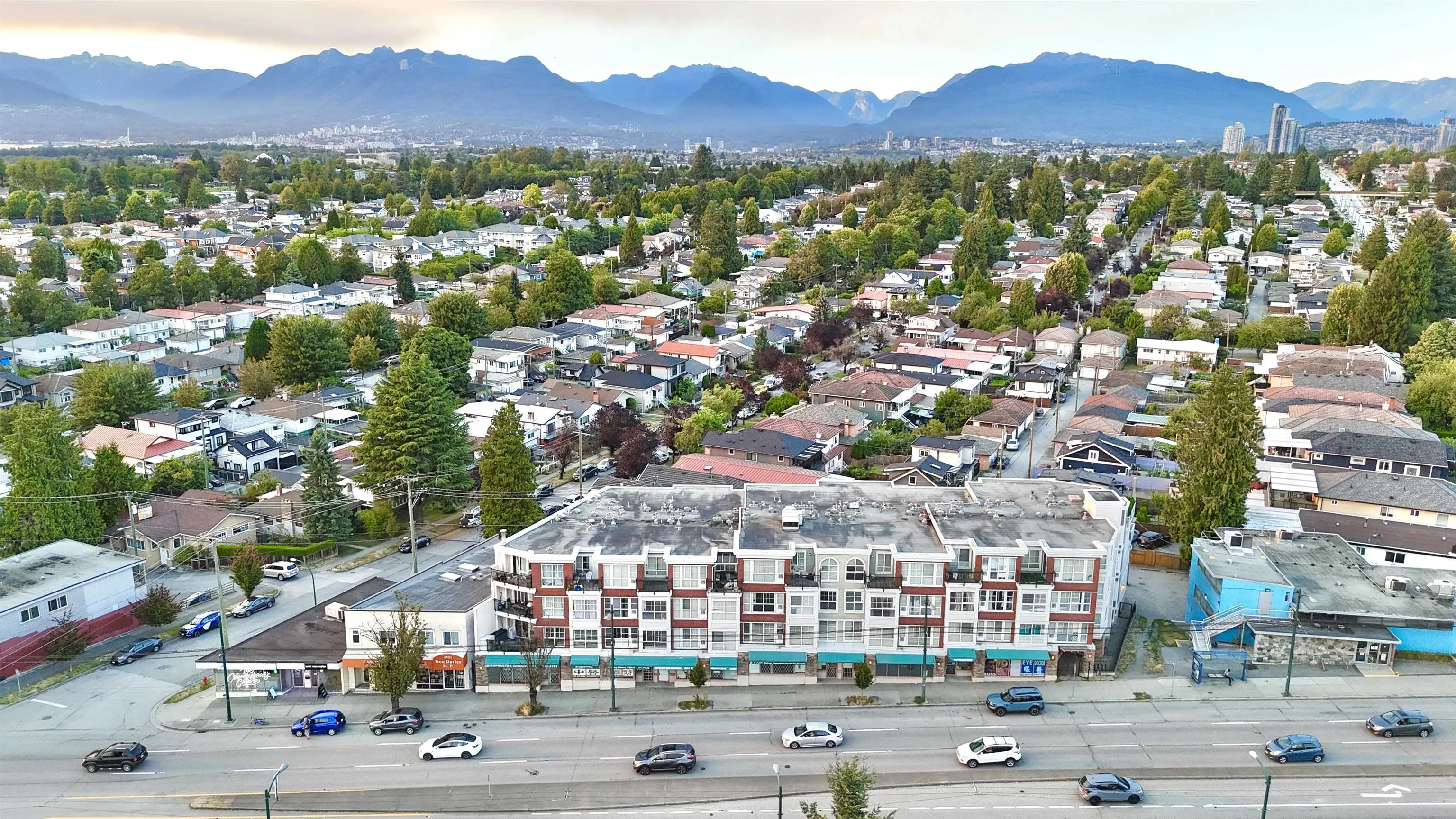 102 2973 Kingsway