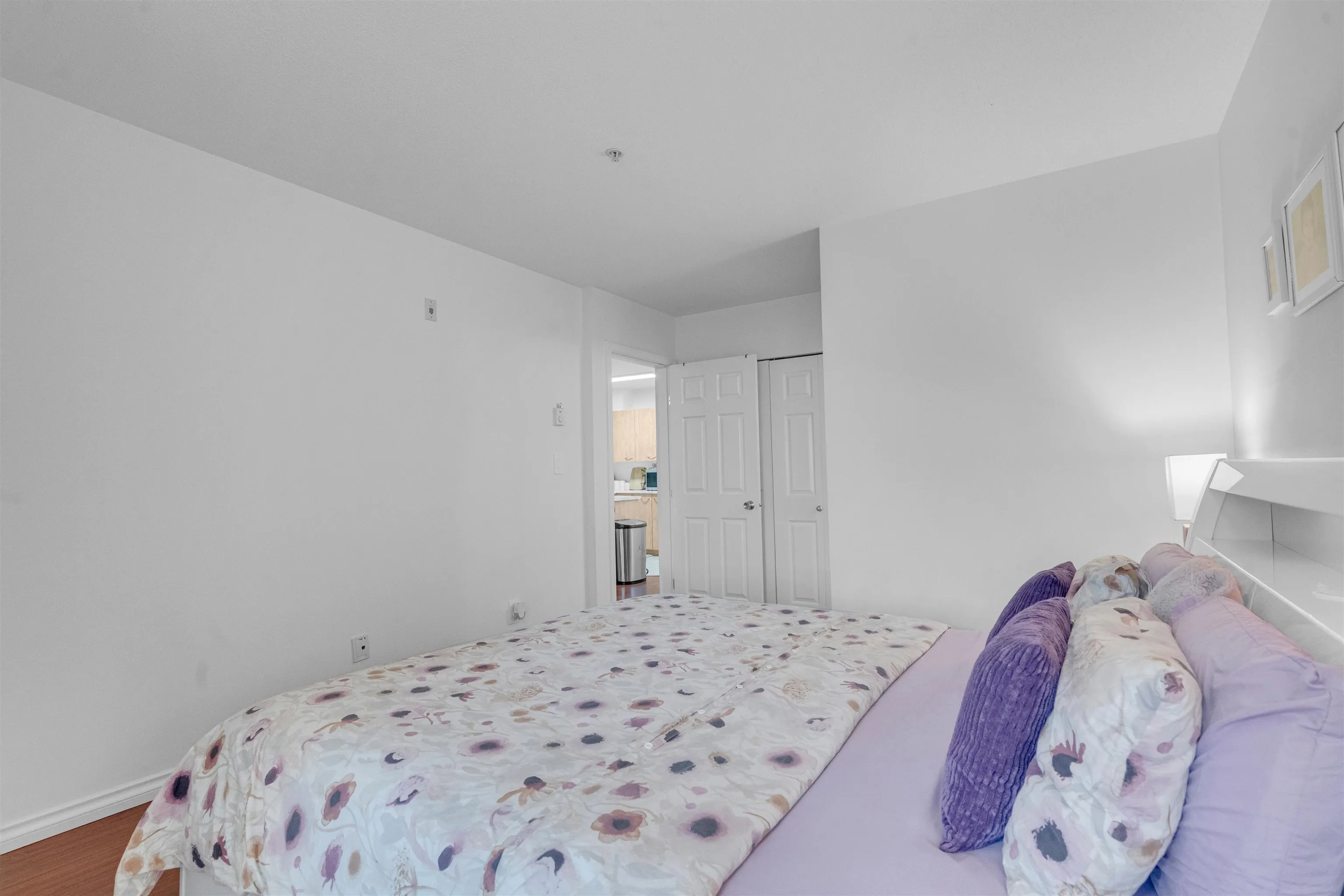 102 2973 Kingsway