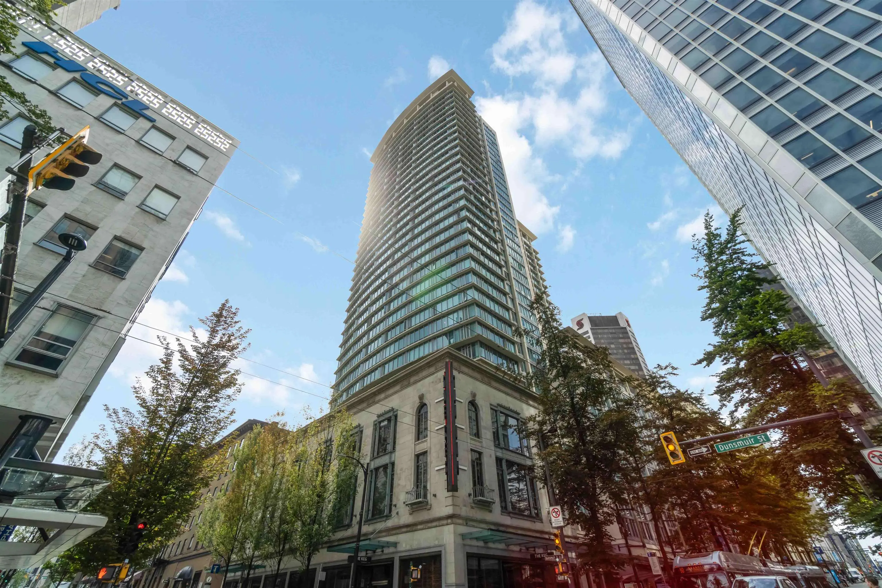 1311 610 Granville Street