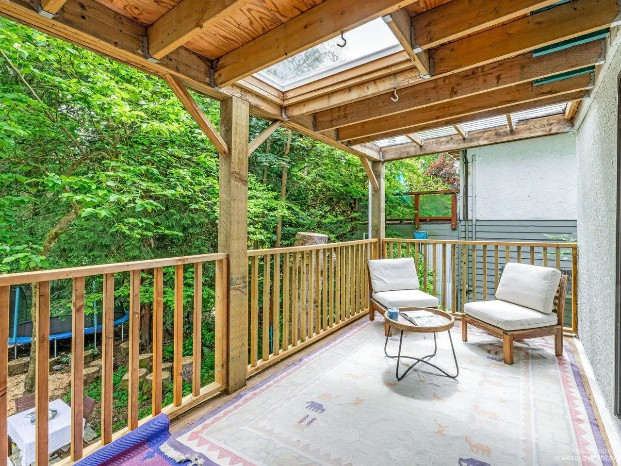 1706 Deep Cove Road